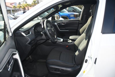 2025 Toyota RAV4 Hybrid SE