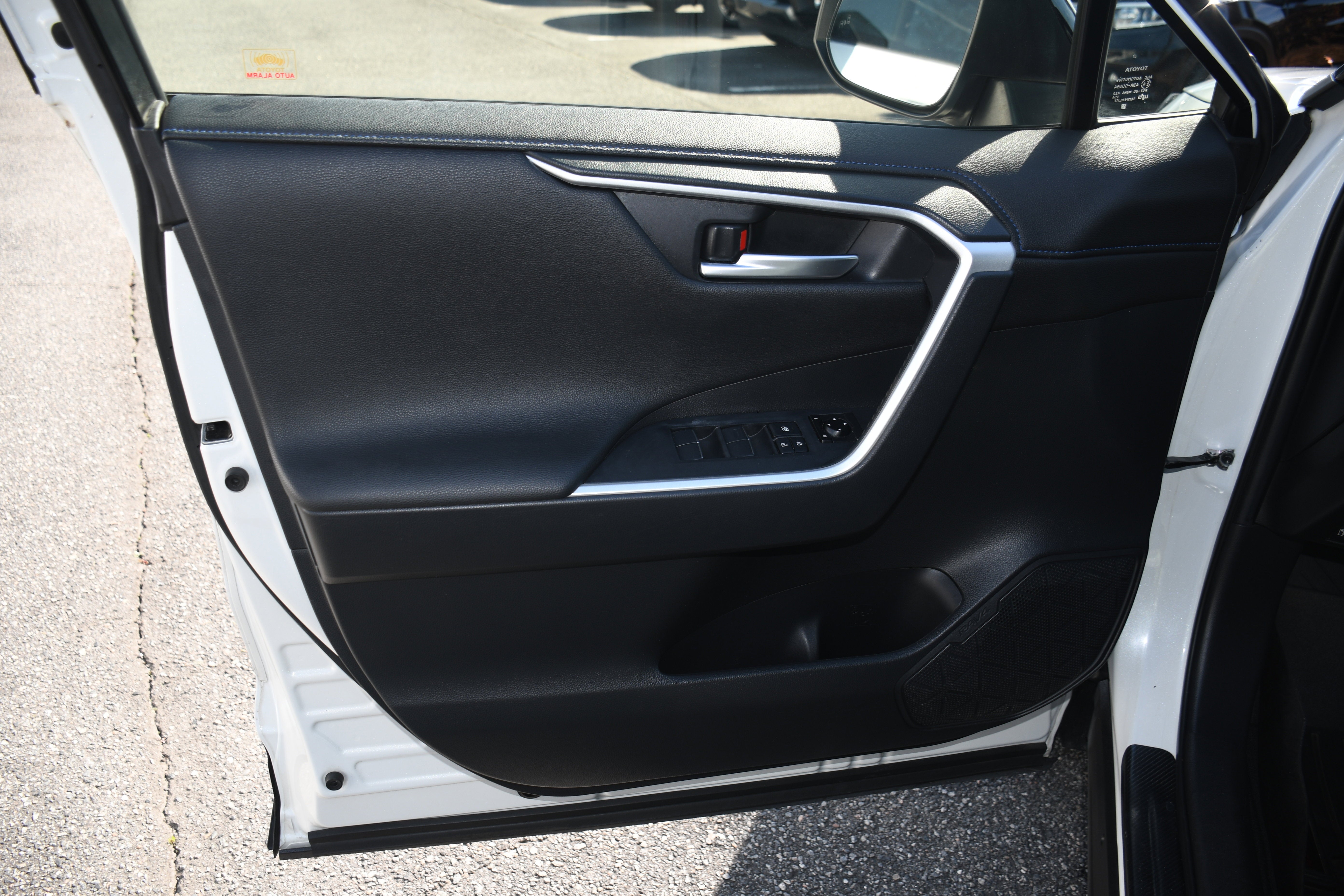 2019 Toyota RAV4 Hybrid XSE