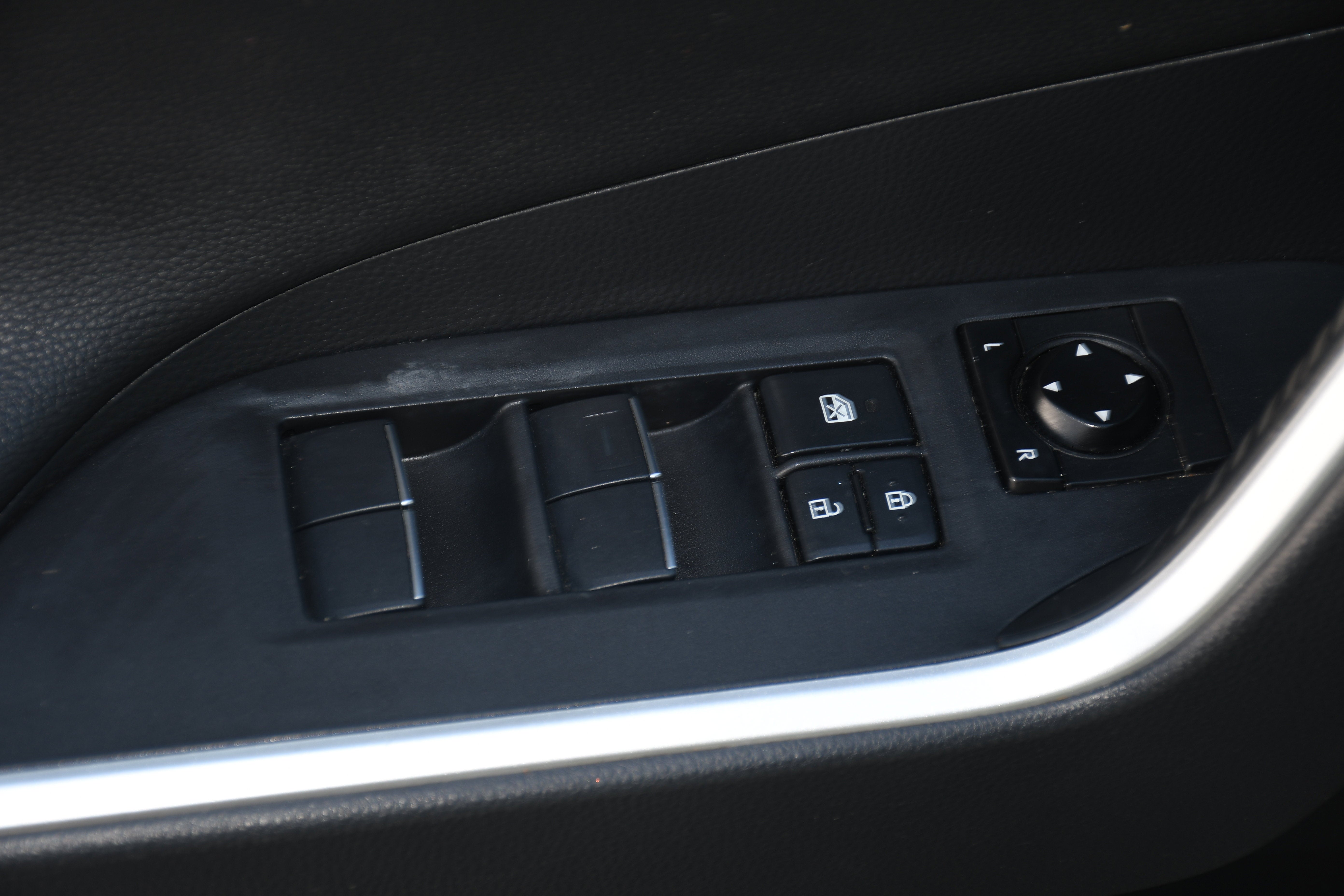 2019 Toyota RAV4 Hybrid XSE