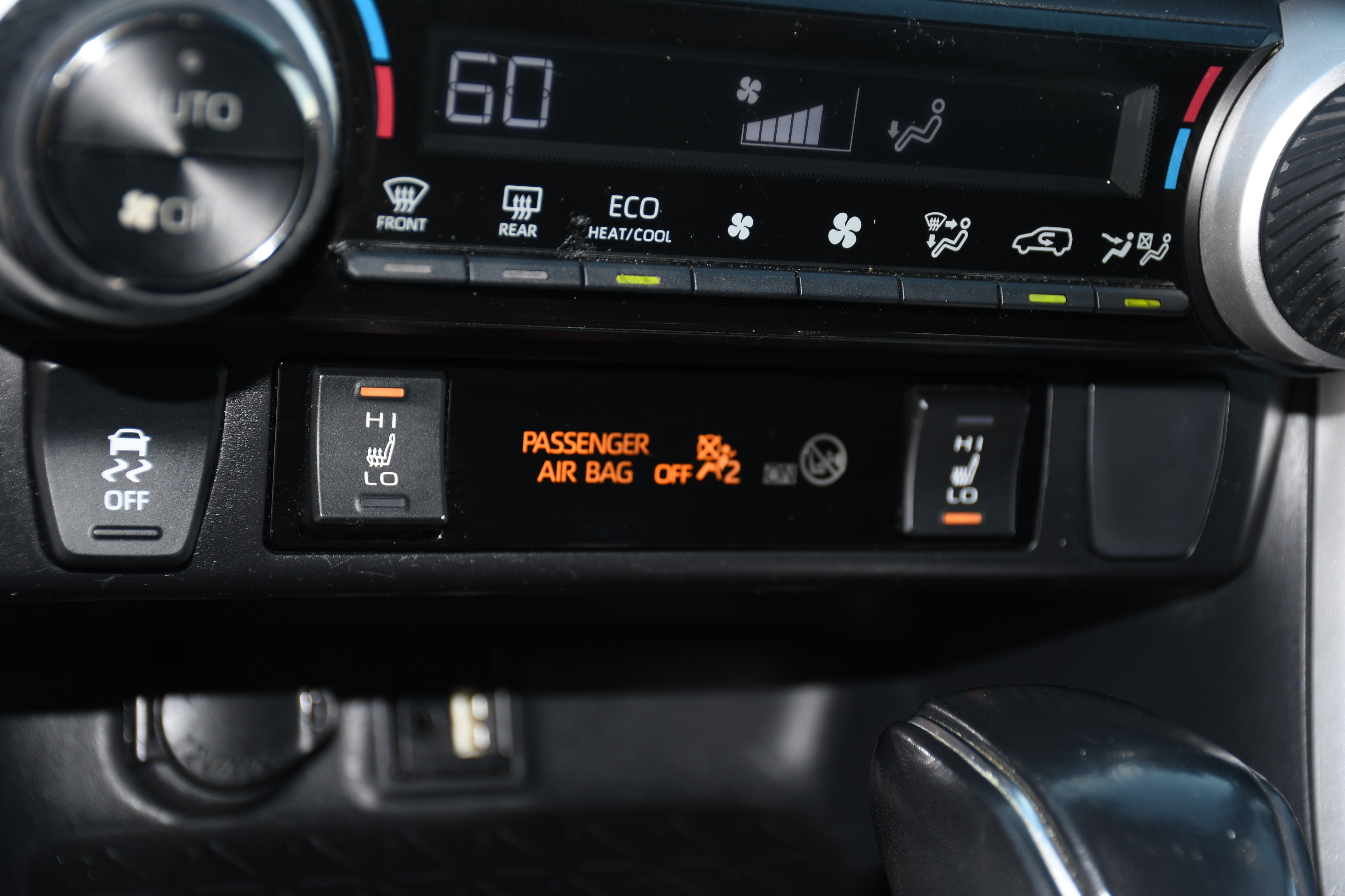 2019 Toyota RAV4 Hybrid XSE