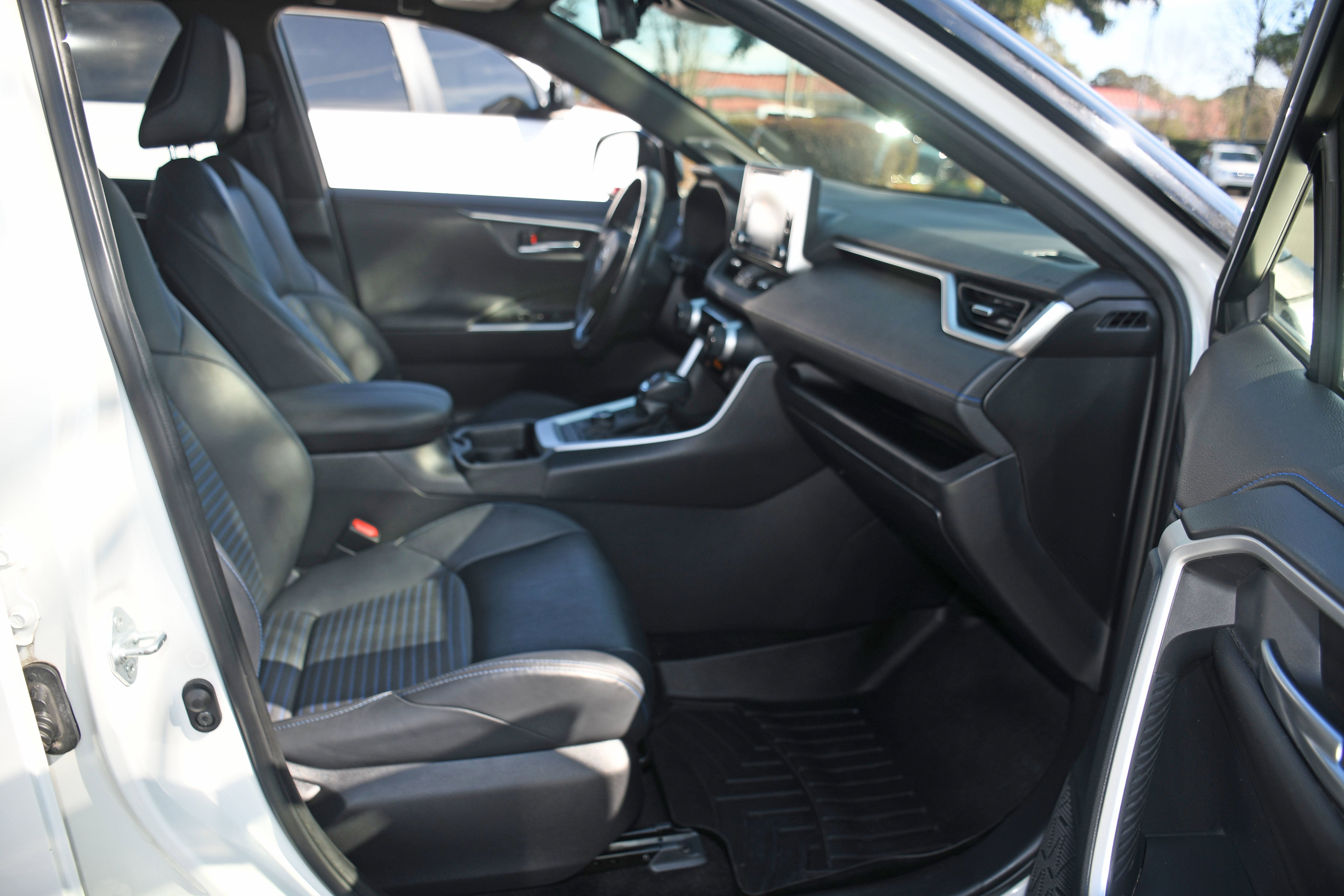 2019 Toyota RAV4 Hybrid XSE