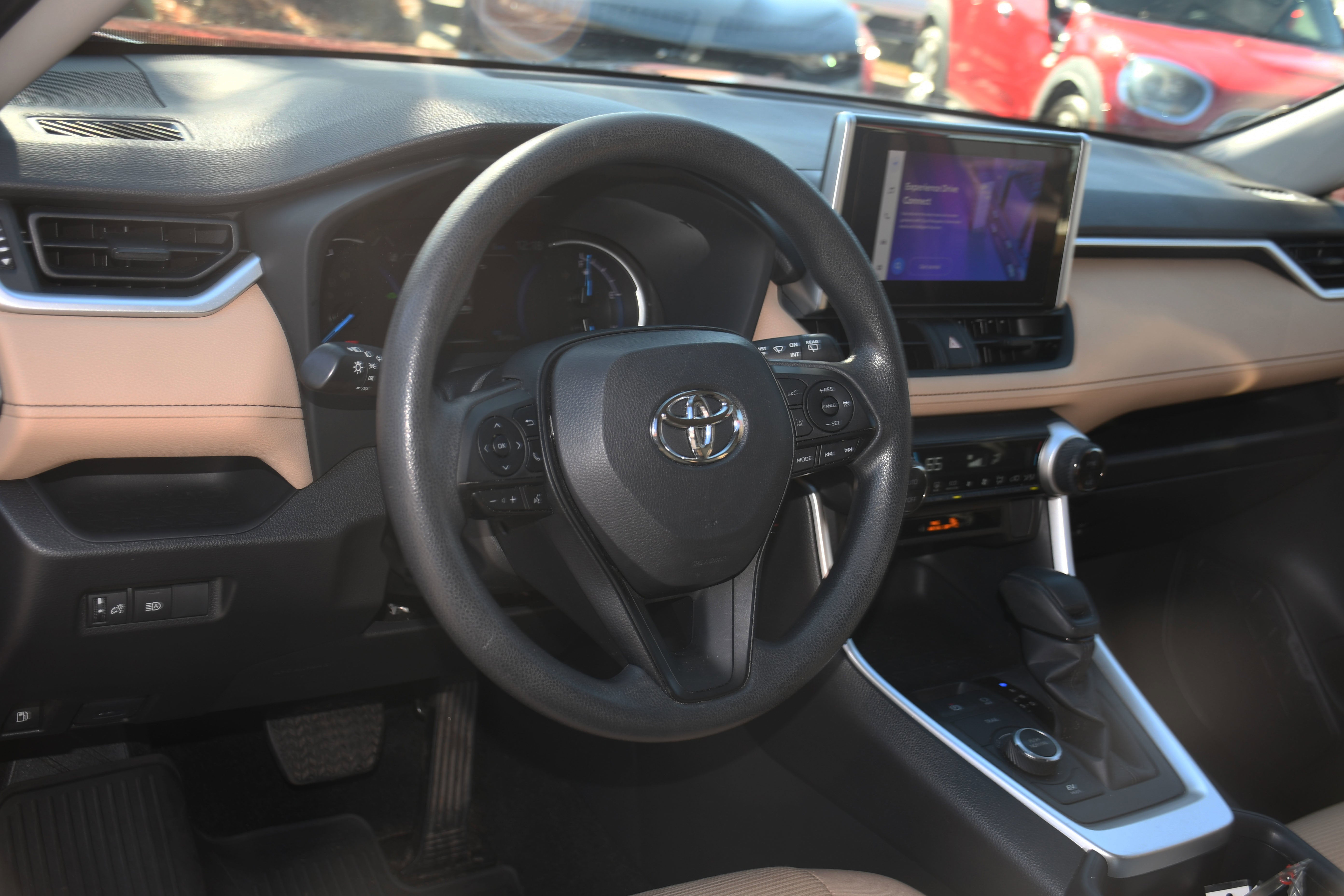 2023 Toyota RAV4 Hybrid LE