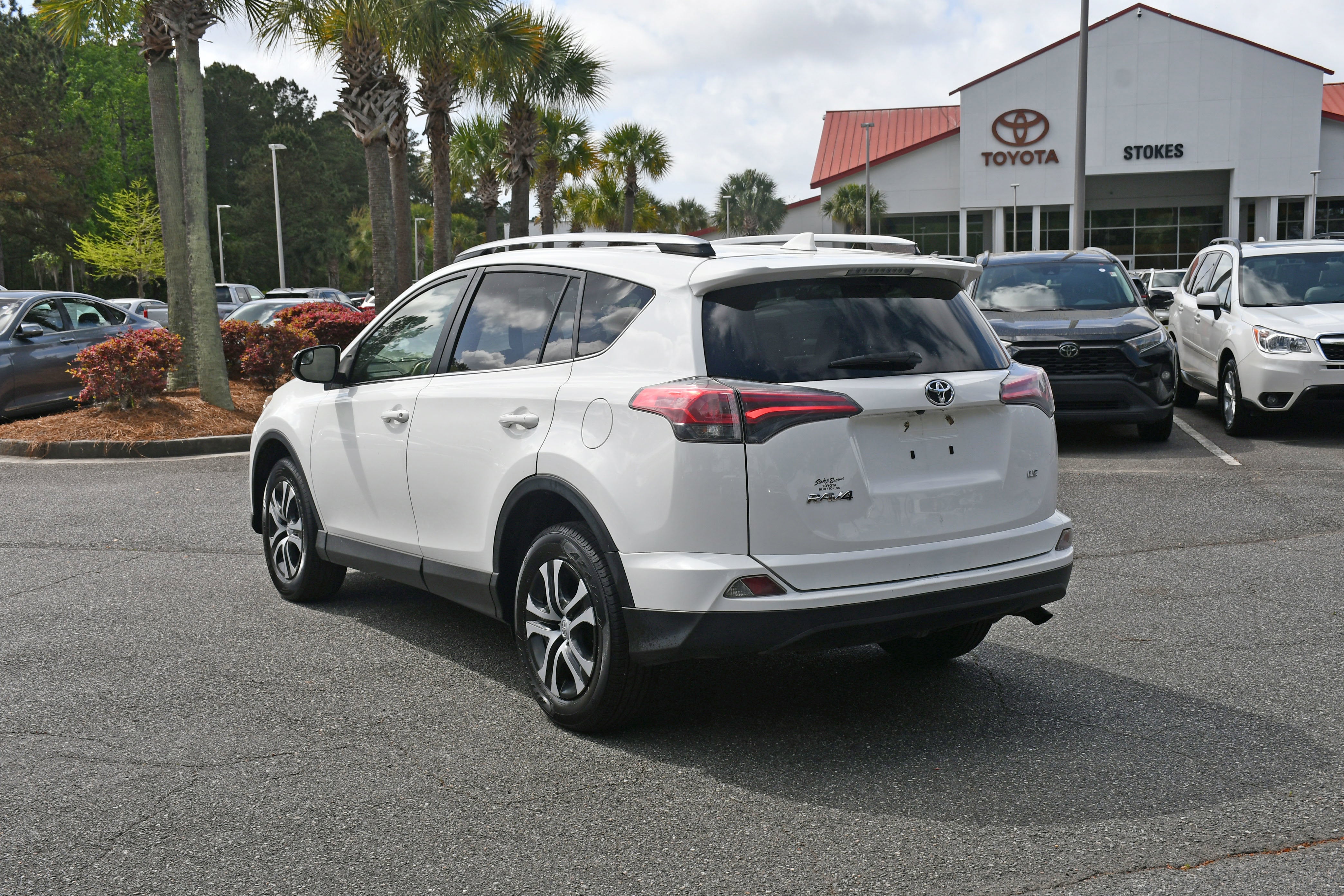 2017 Toyota RAV4 LE