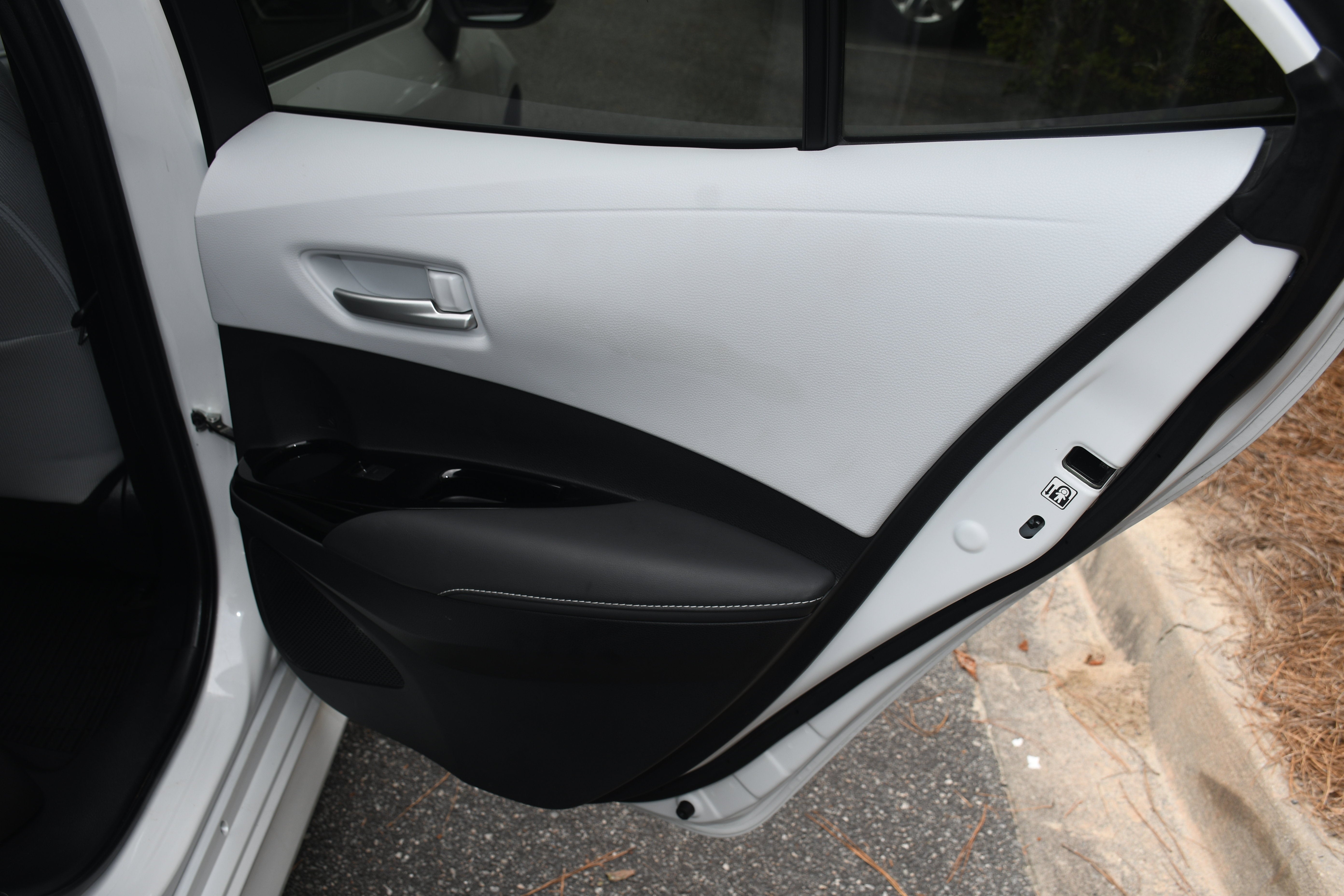 2024 Toyota Corolla Hatchback SE