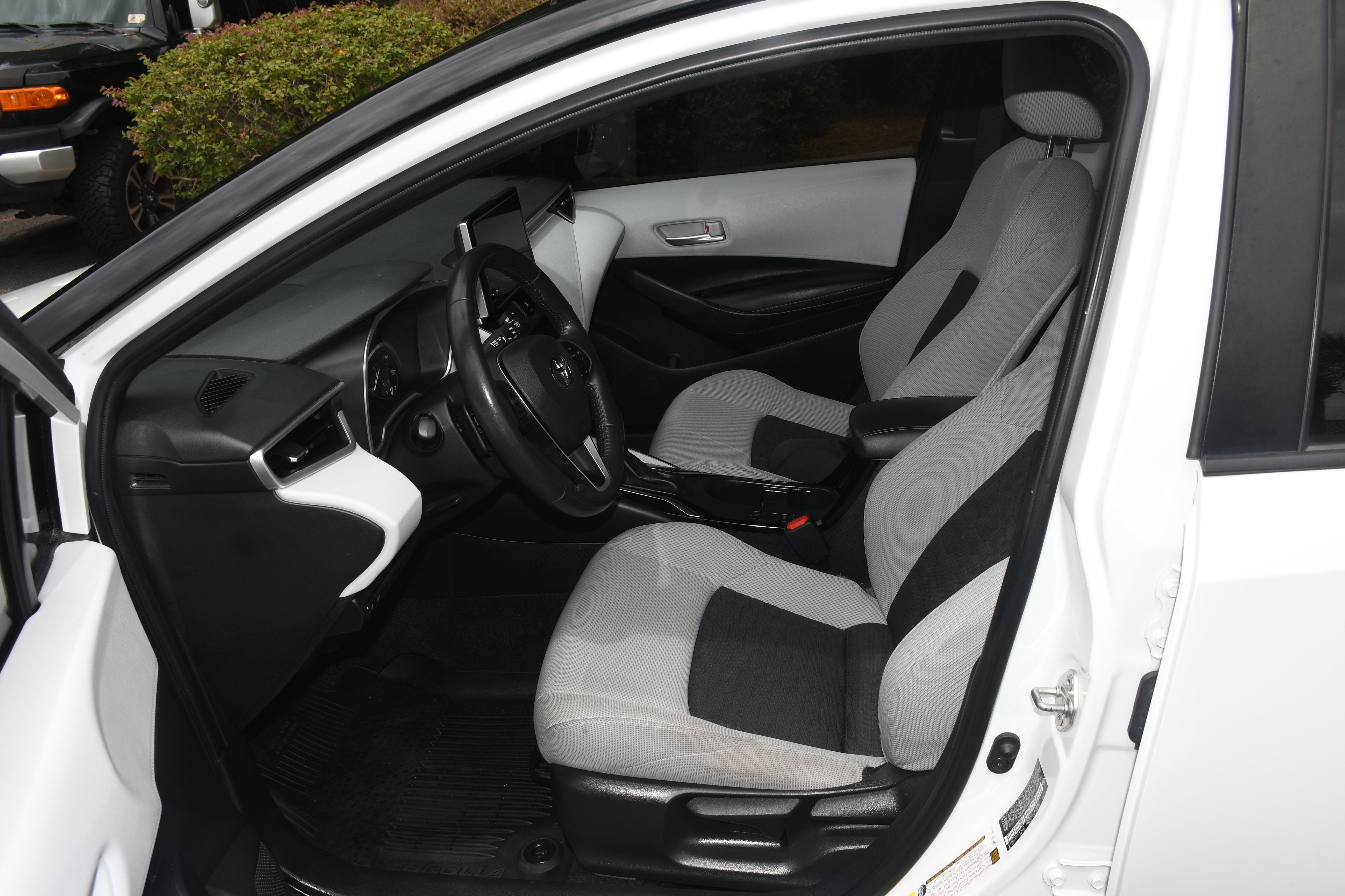 2024 Toyota Corolla Hatchback SE