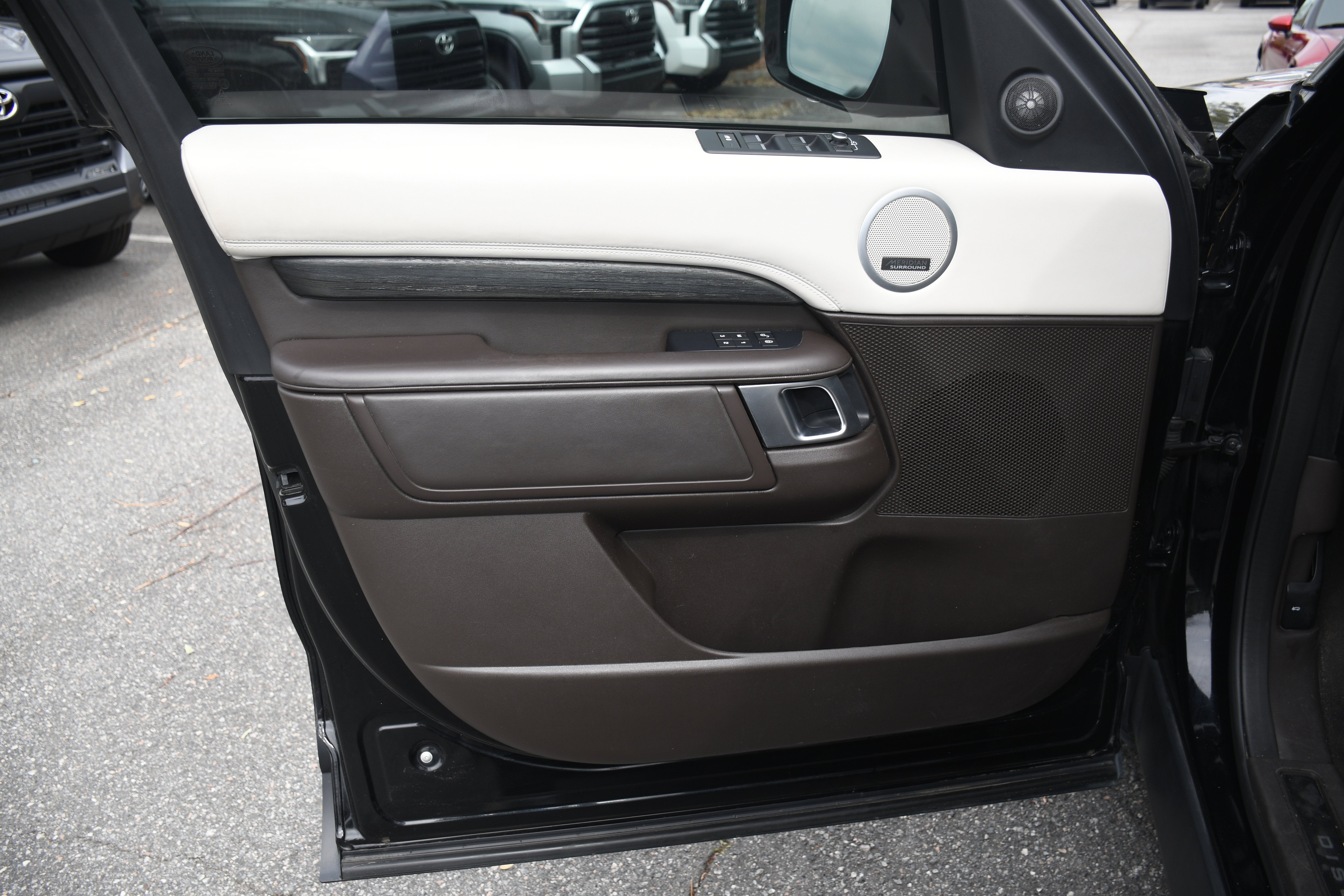 2017 Land Rover Discovery HSE Luxury