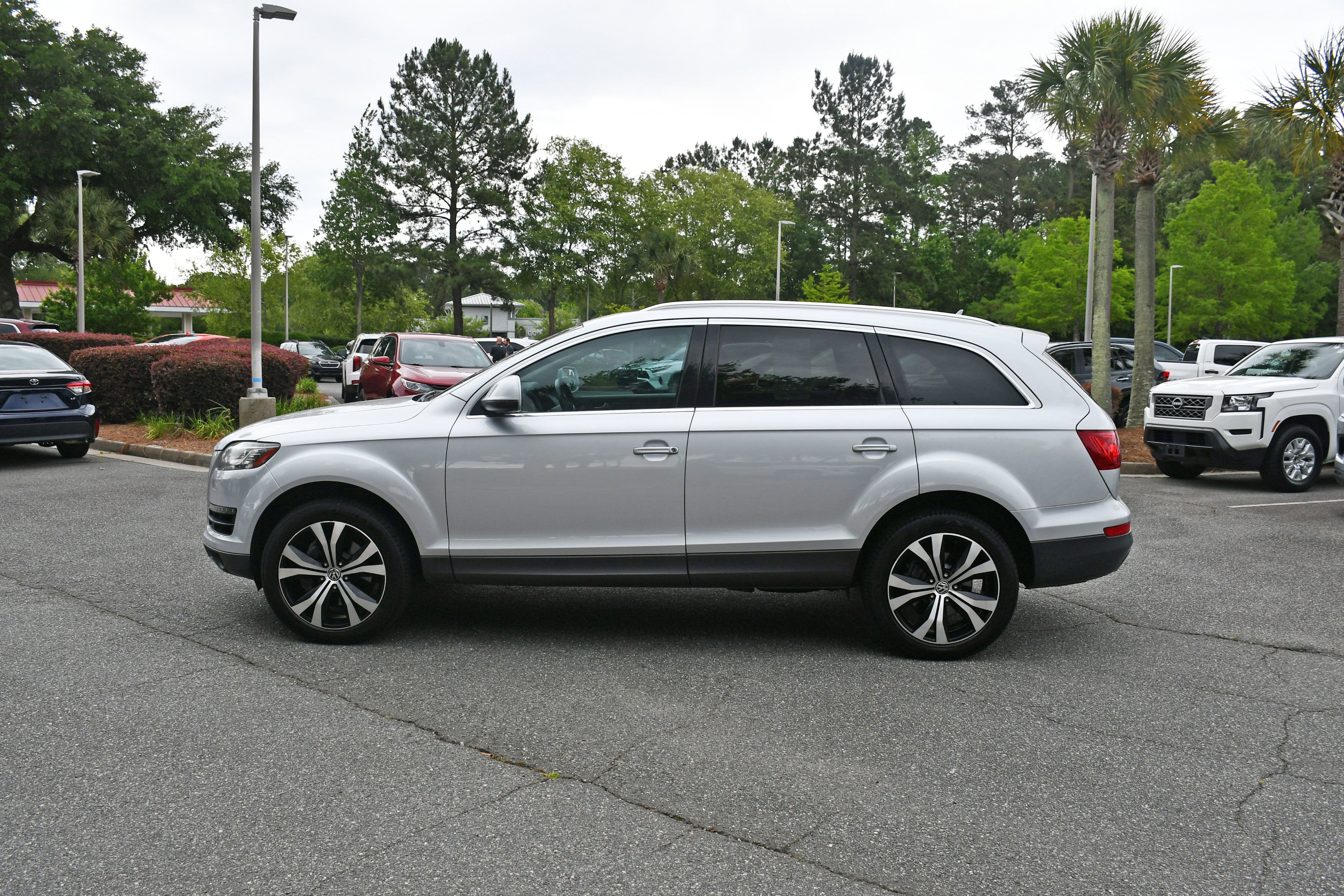 2011 Audi Q7 PREMIUM PLUS