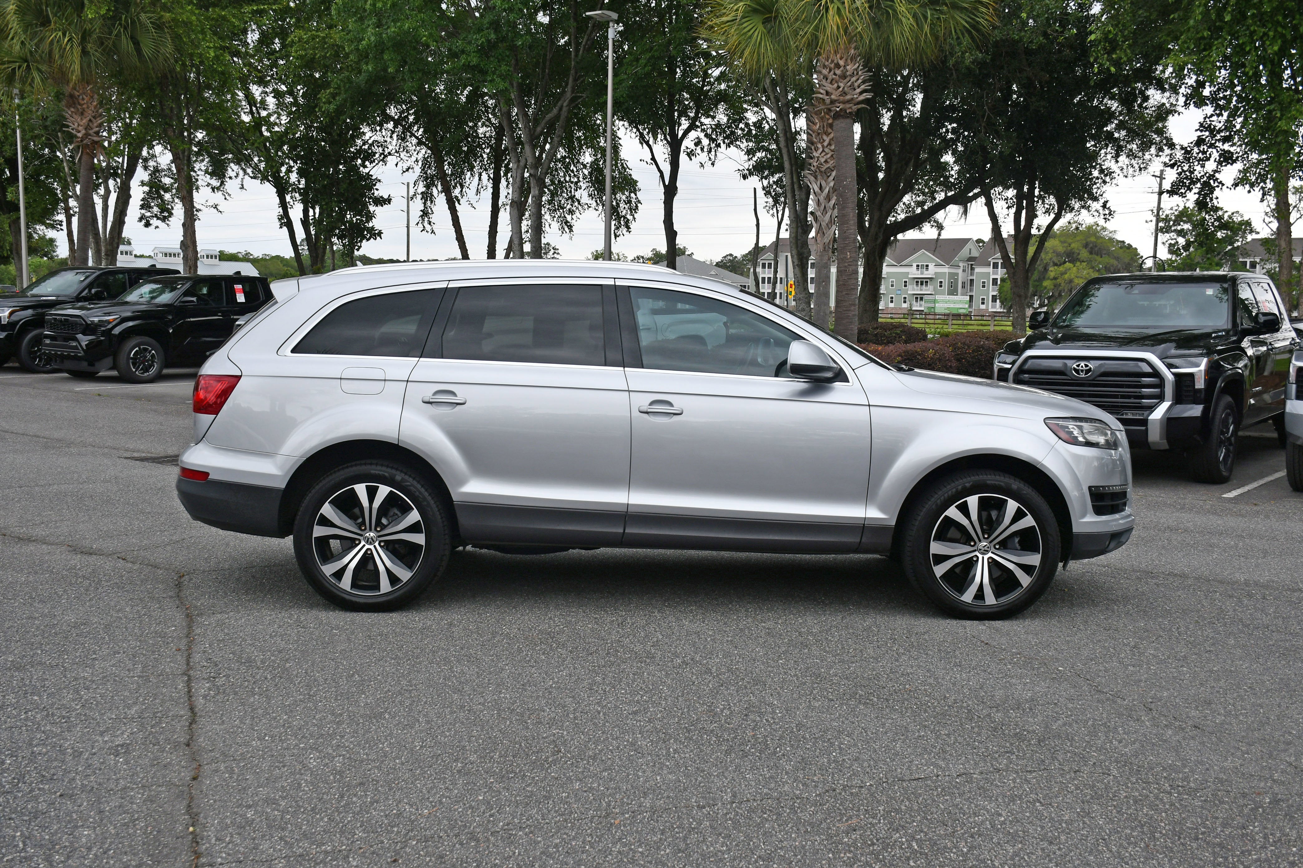 2011 Audi Q7 PREMIUM PLUS