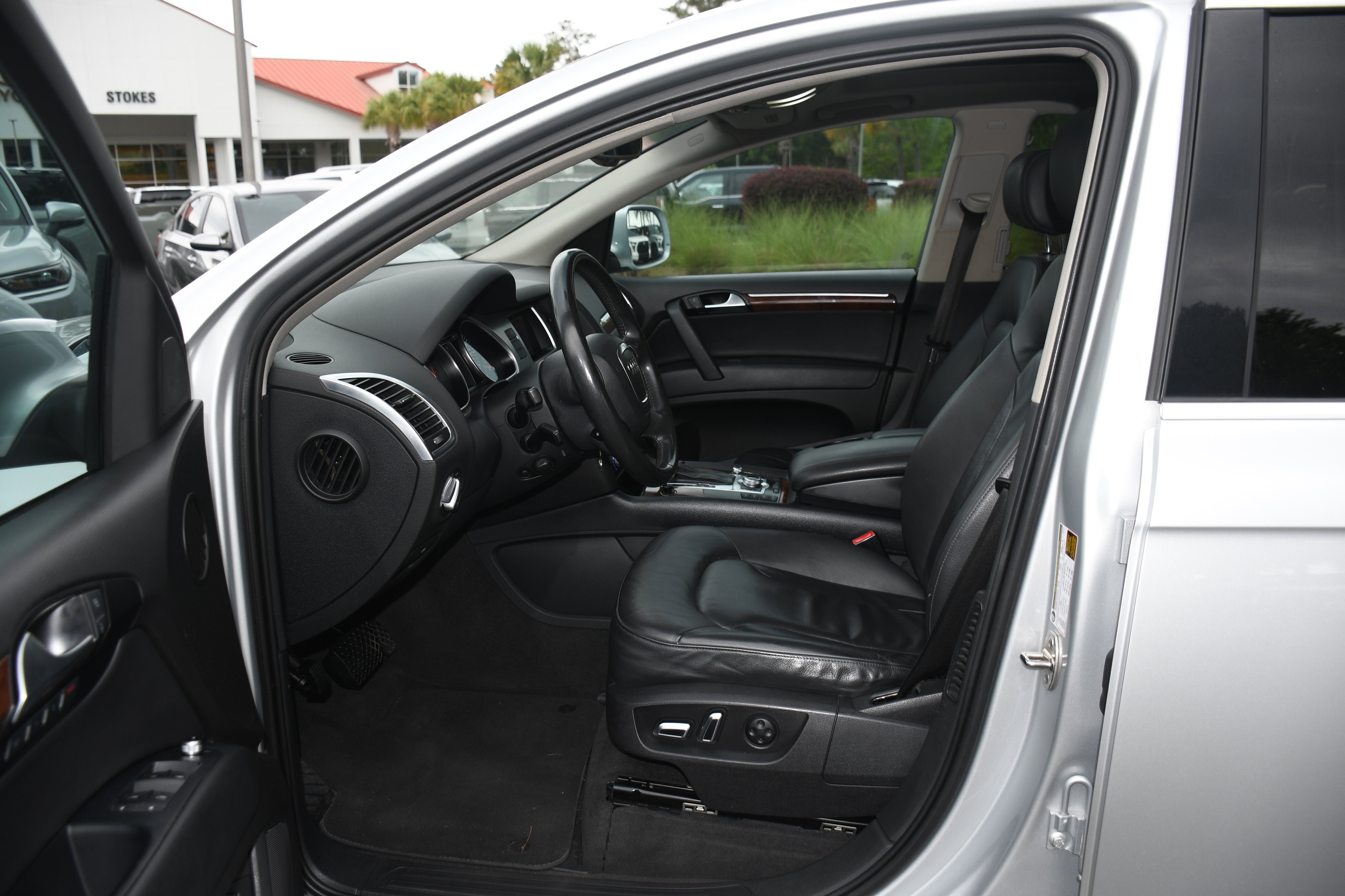 2011 Audi Q7 PREMIUM PLUS