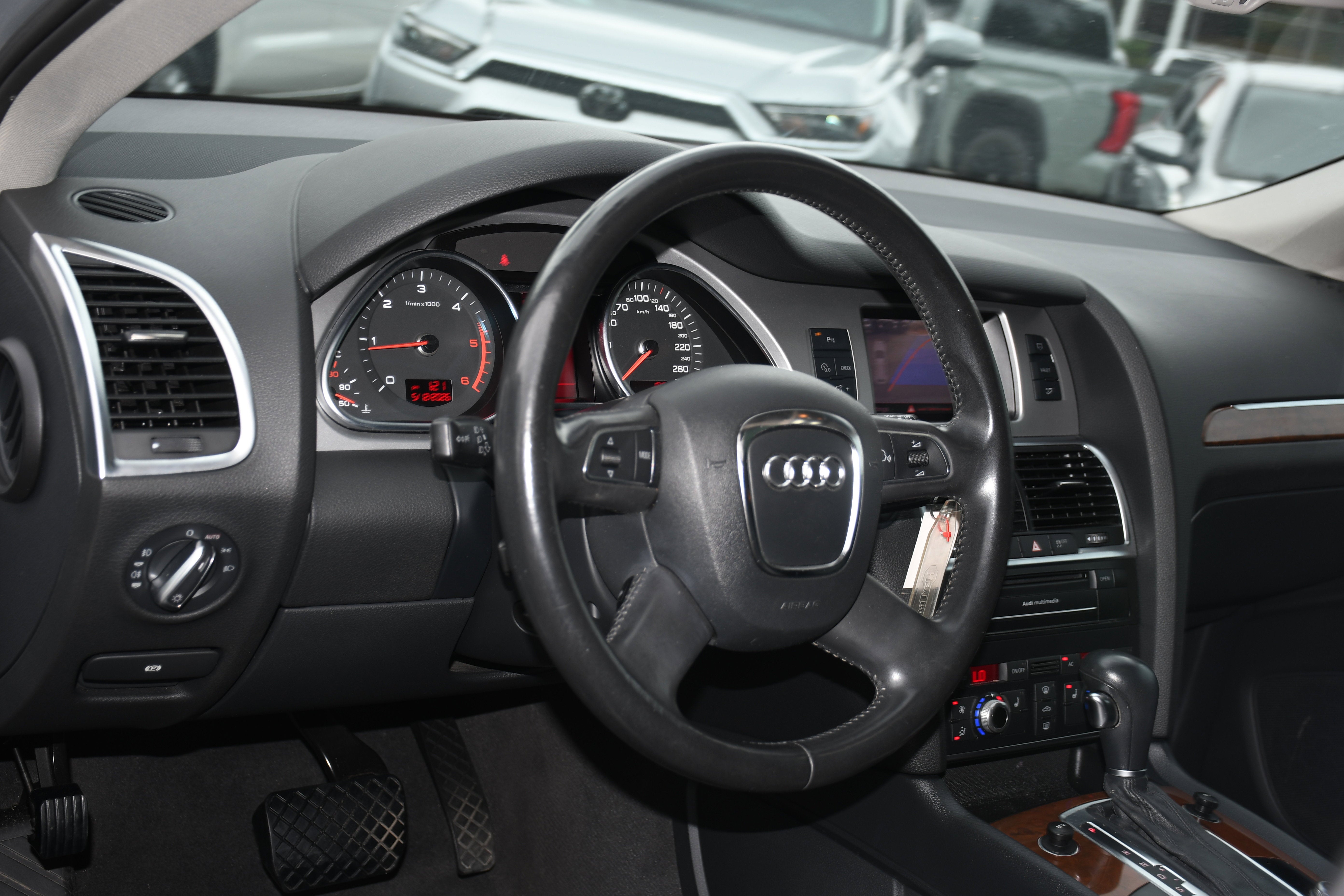 2011 Audi Q7 PREMIUM PLUS