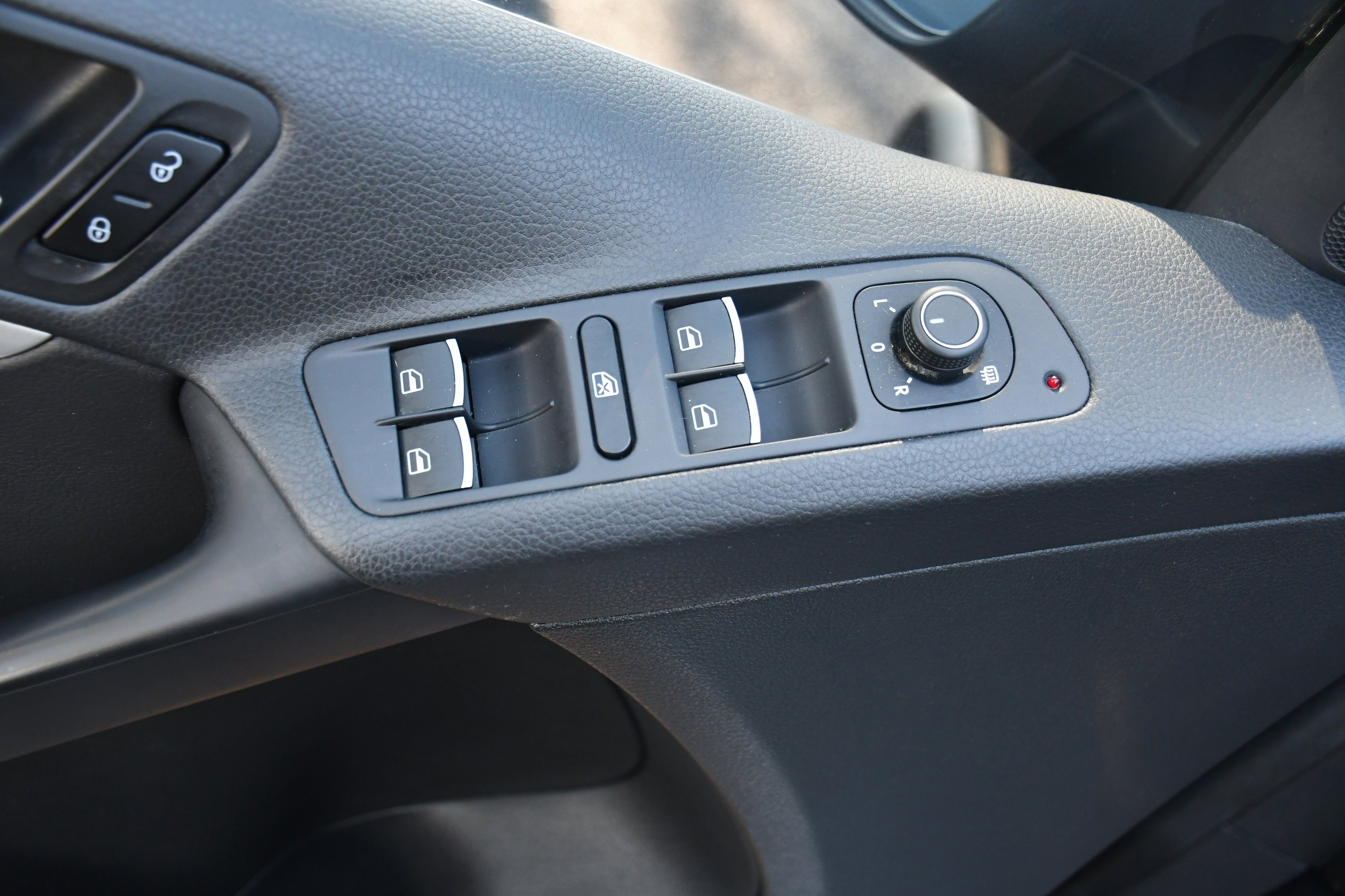 2016 Volkswagen Tiguan R-Line