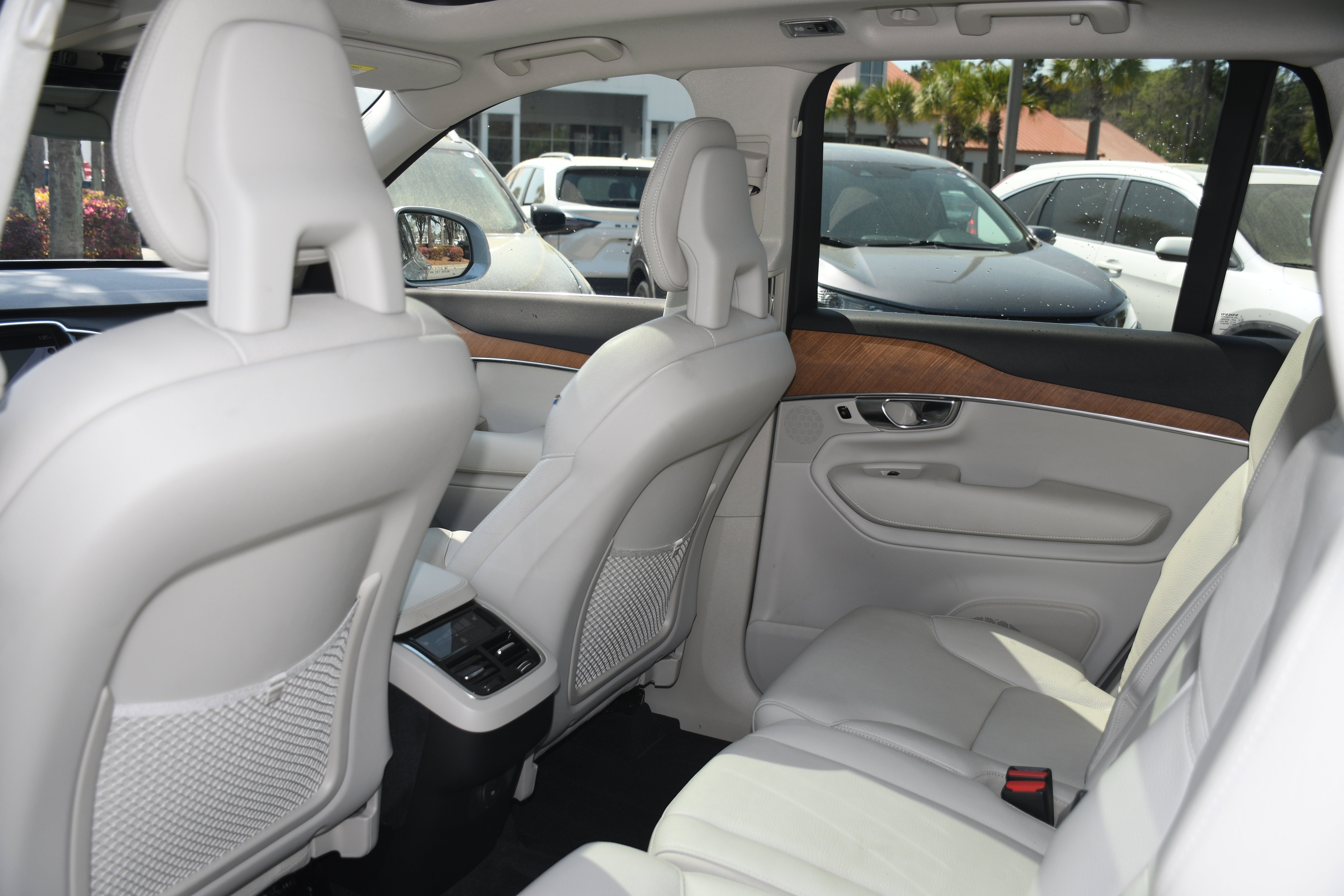 2021 Volvo XC90 Momentum