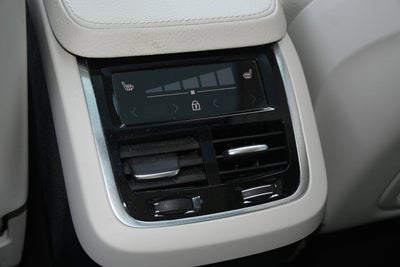 2021 Volvo XC90 Momentum