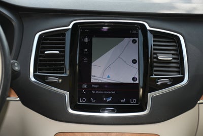 2021 Volvo XC90 Momentum