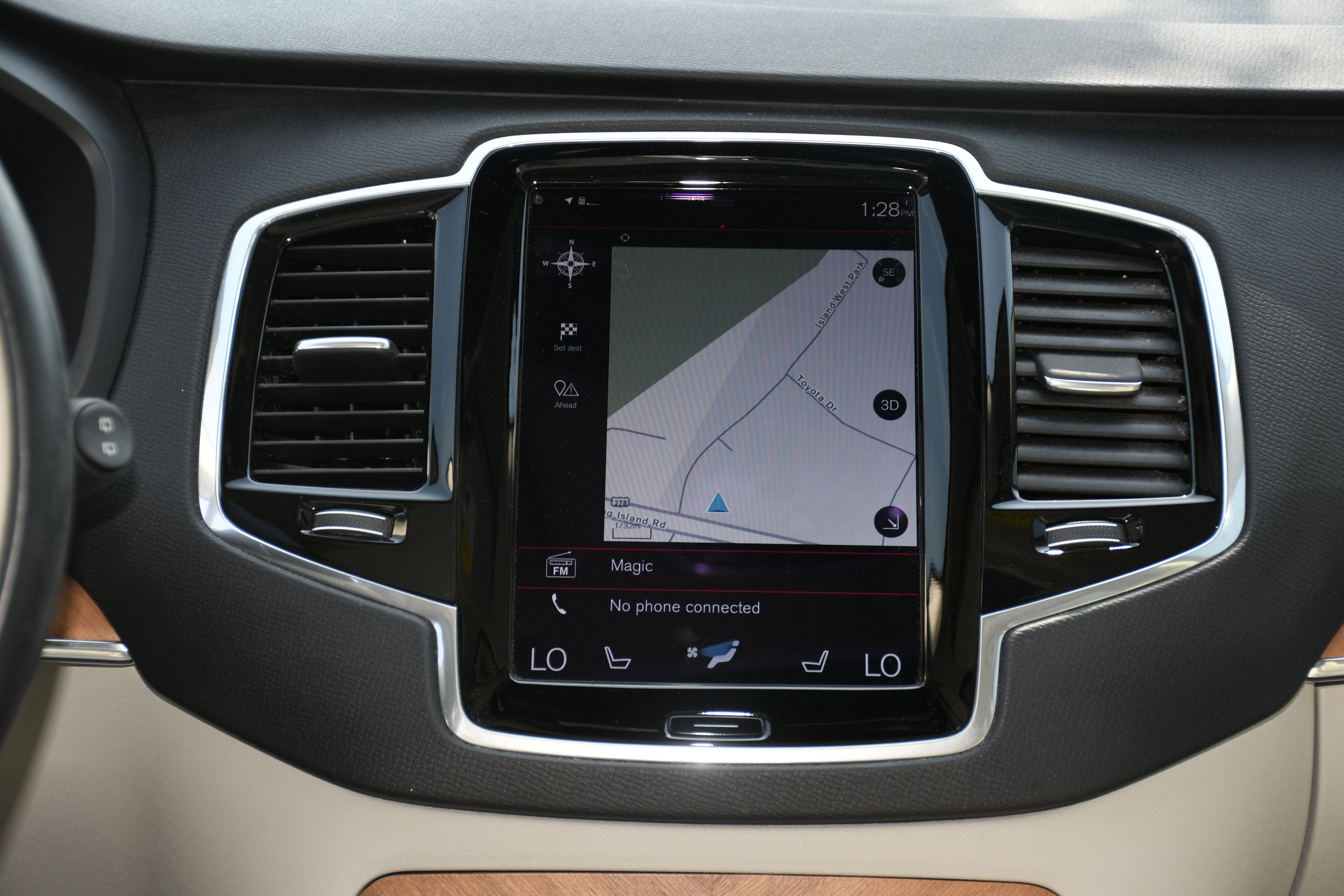 2021 Volvo XC90 Momentum