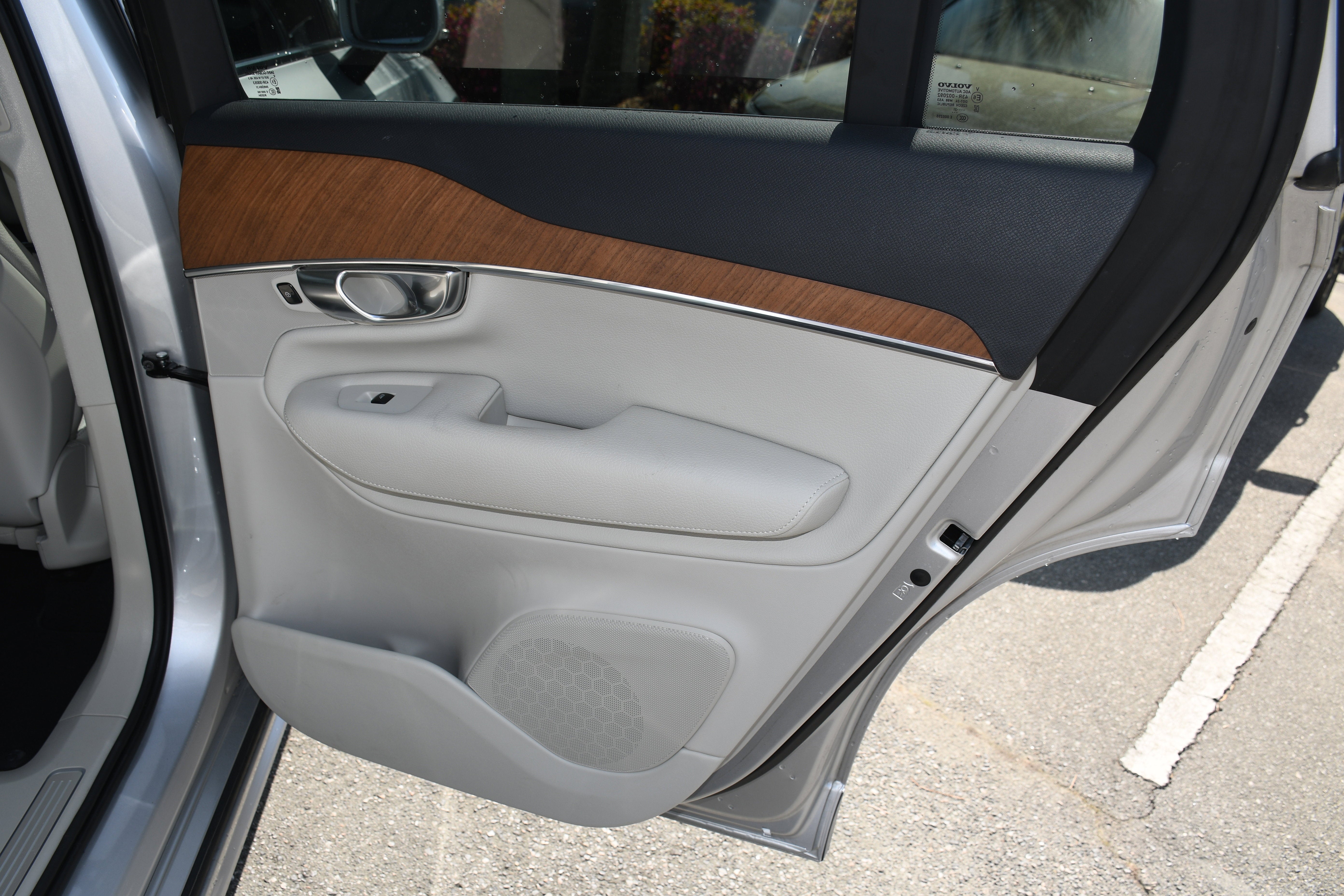 2021 Volvo XC90 Momentum