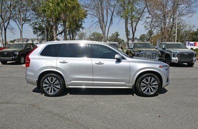 2021 Volvo XC90 Momentum