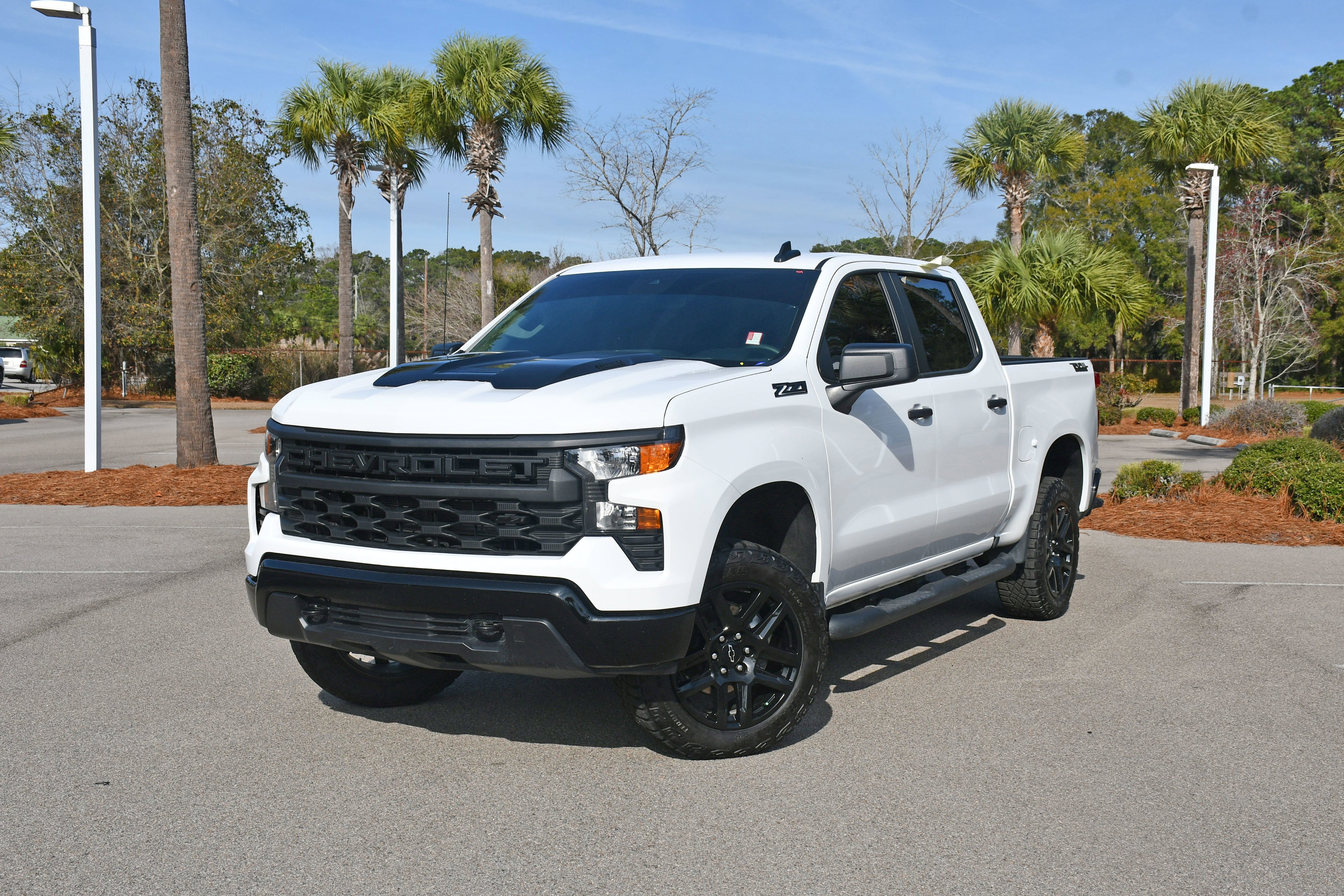 2025 Chevrolet Silverado 1500 Custom Trail Boss