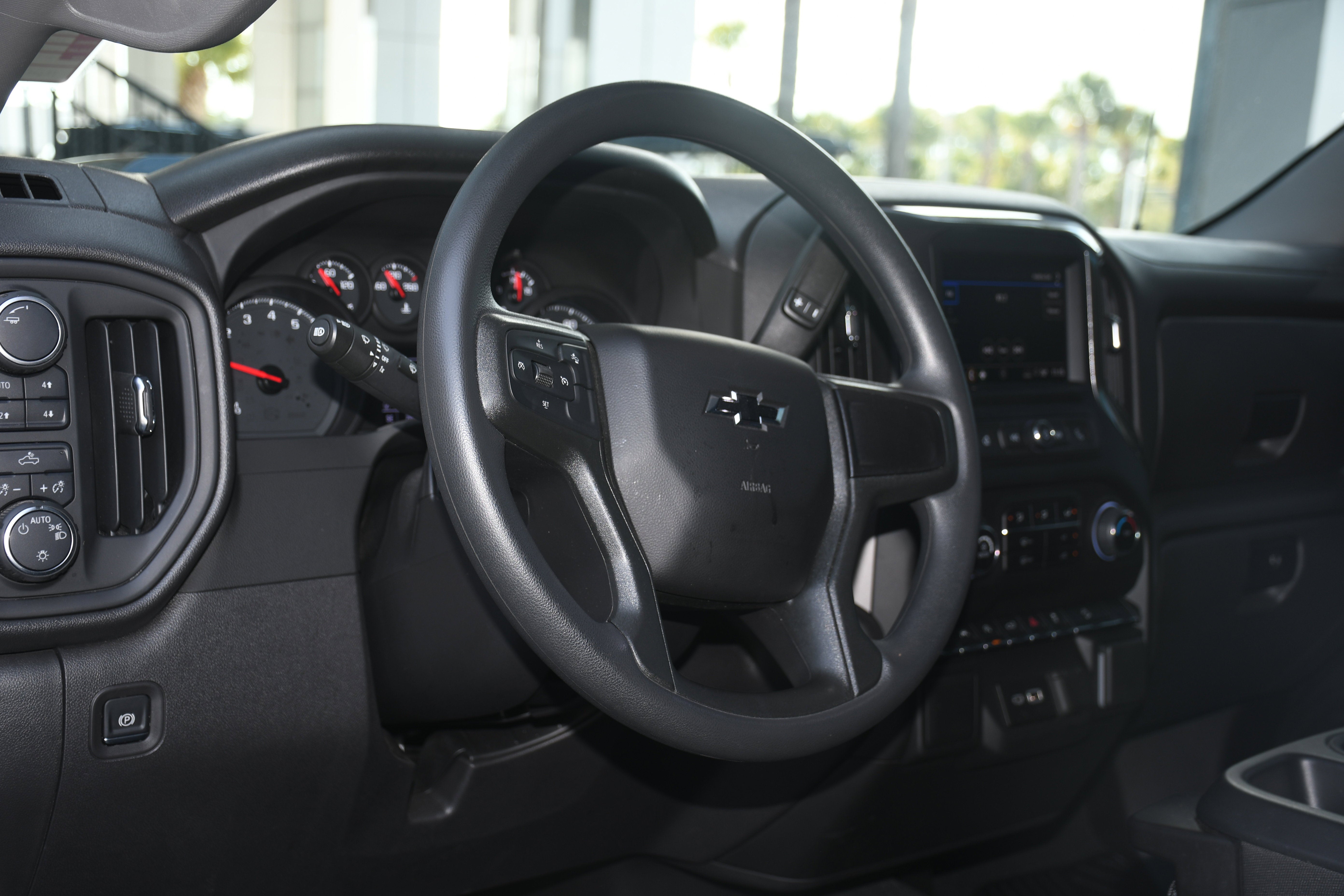 2025 Chevrolet Silverado 1500 Custom Trail Boss