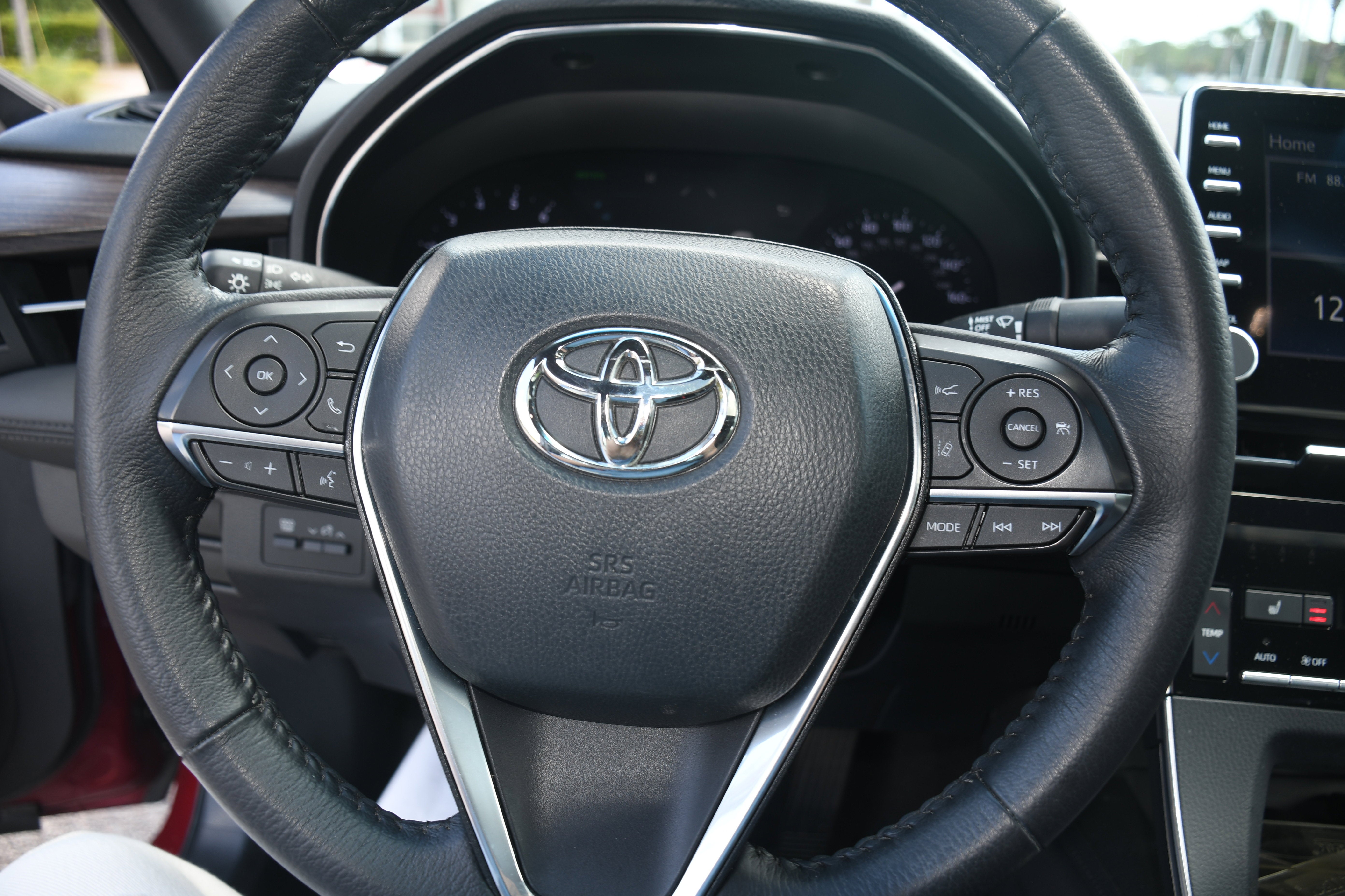 2019 Toyota Avalon XLE