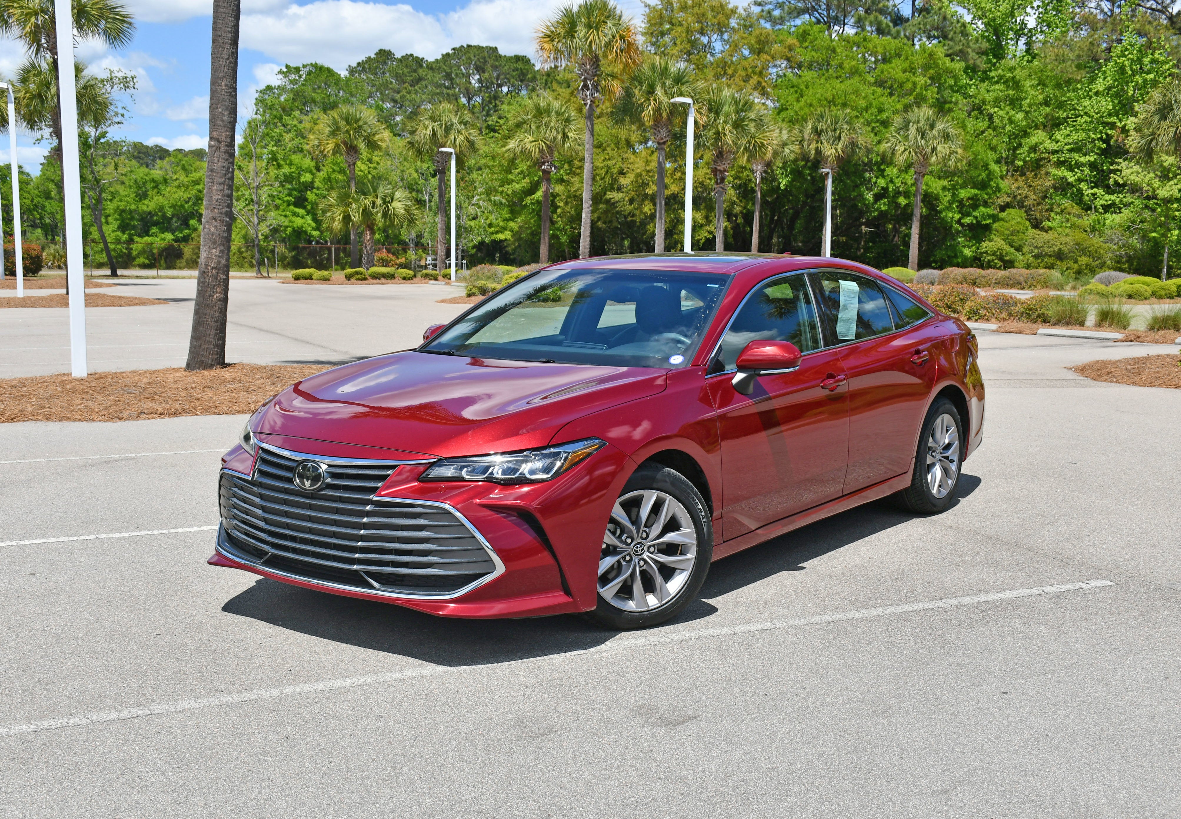 2019 Toyota Avalon XLE