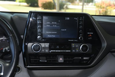 2021 Toyota Highlander LE