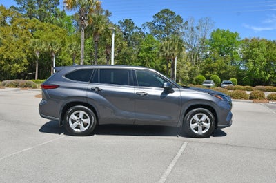 2021 Toyota Highlander LE