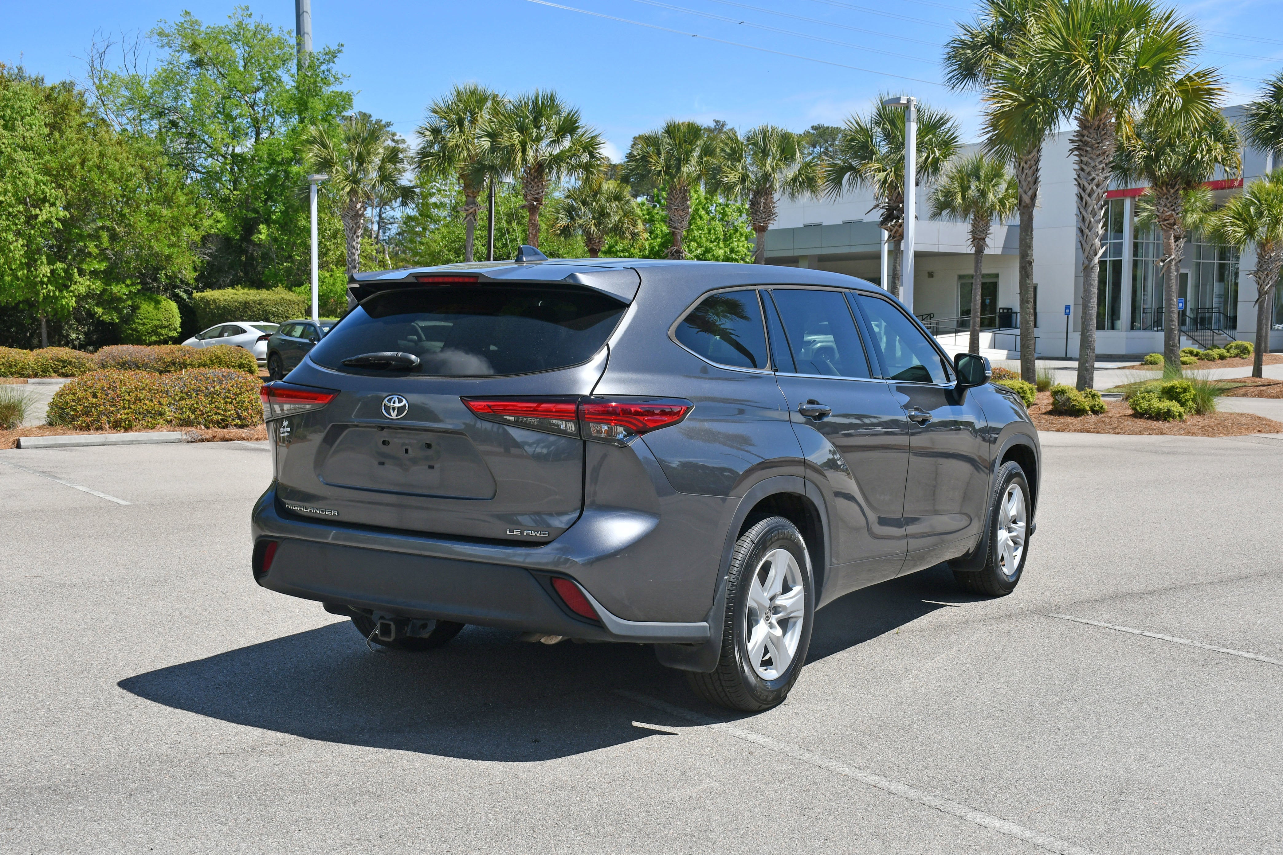 2021 Toyota Highlander LE