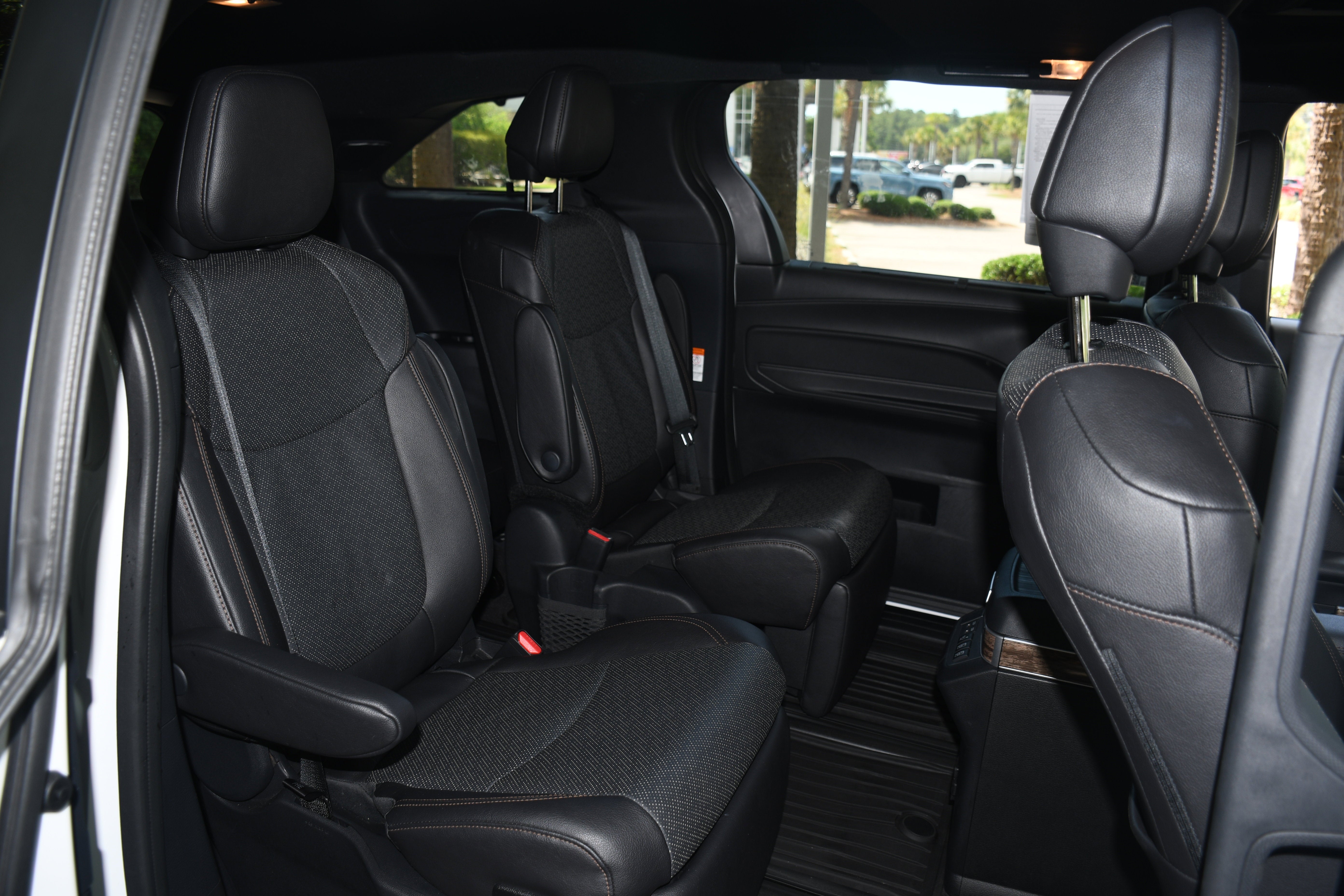 2025 Toyota Sienna Platinum