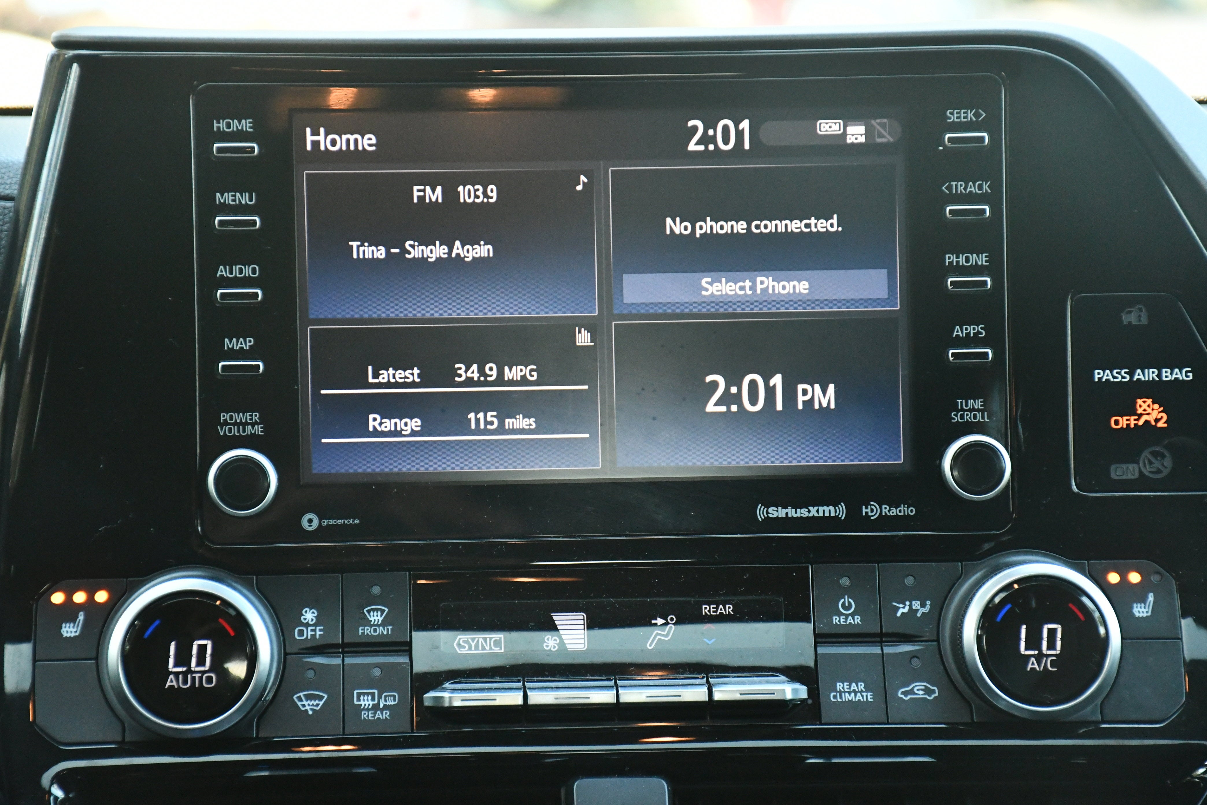 2022 Toyota Highlander Hybrid XLE