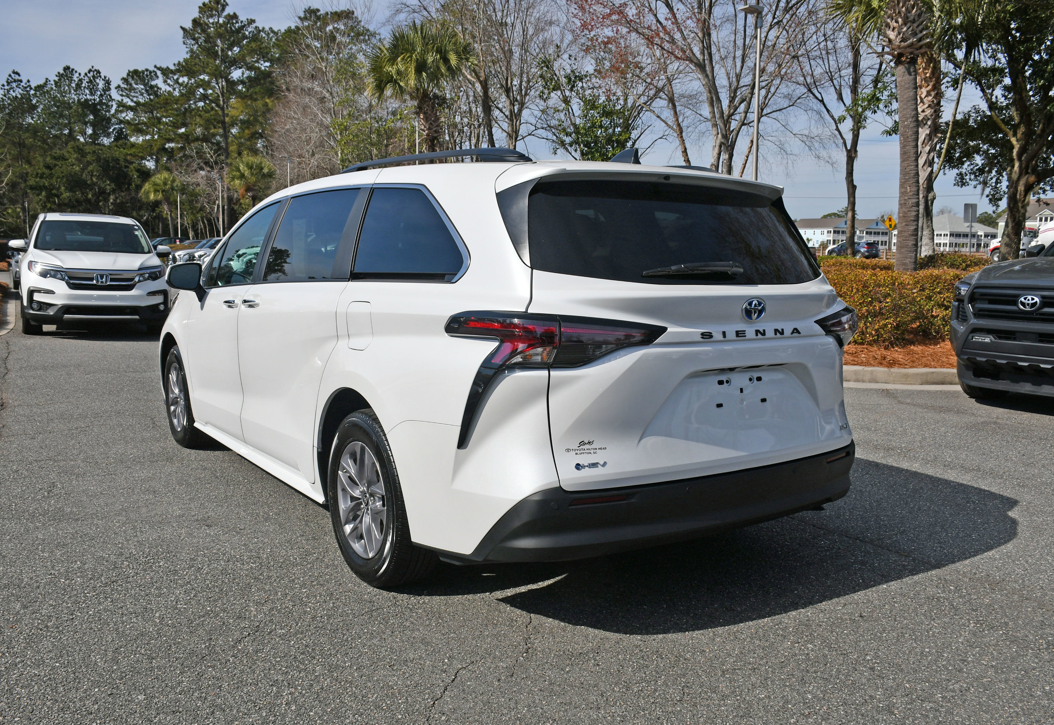 2025 Toyota Sienna XLE