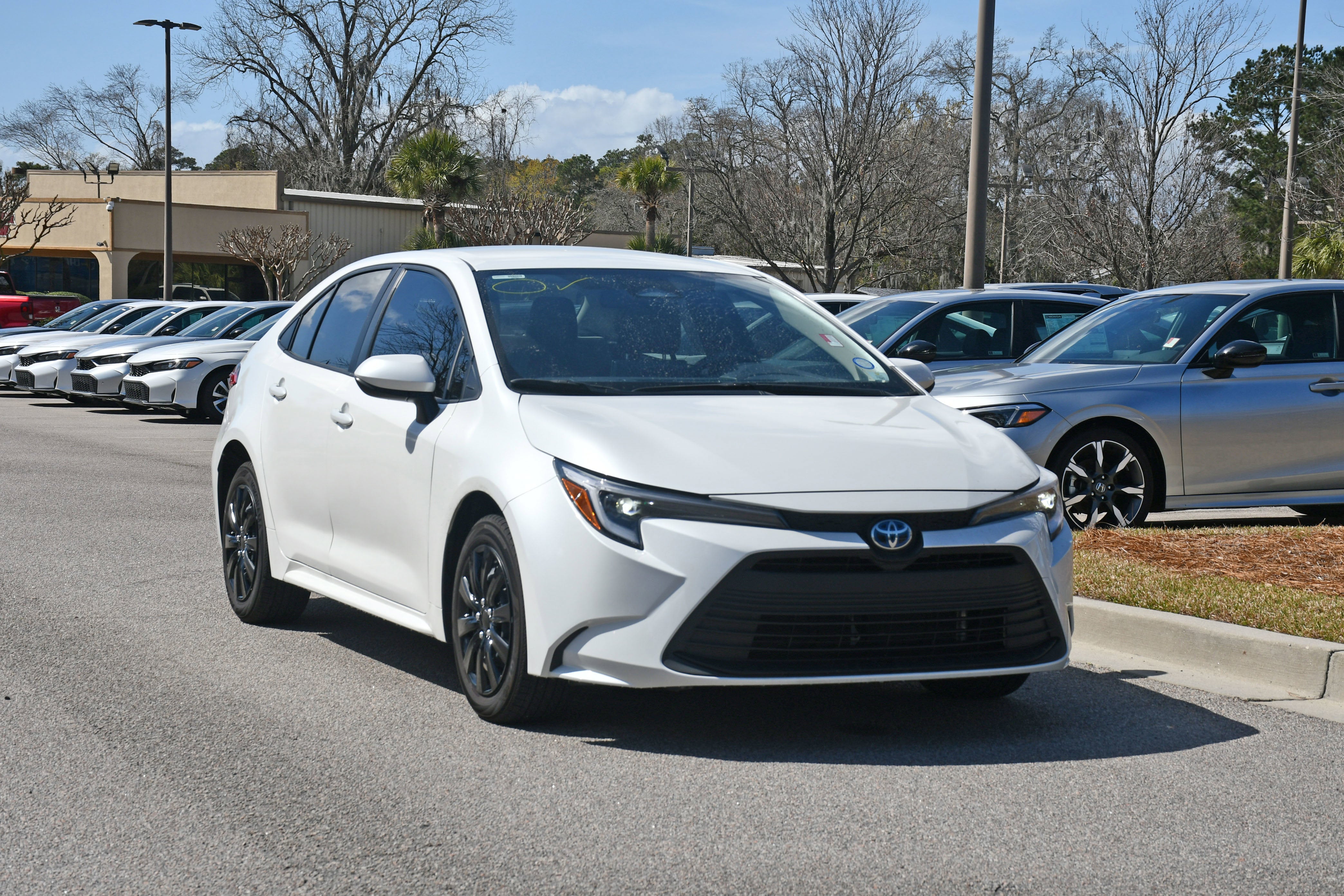 2025 Toyota Corolla Hybrid LE