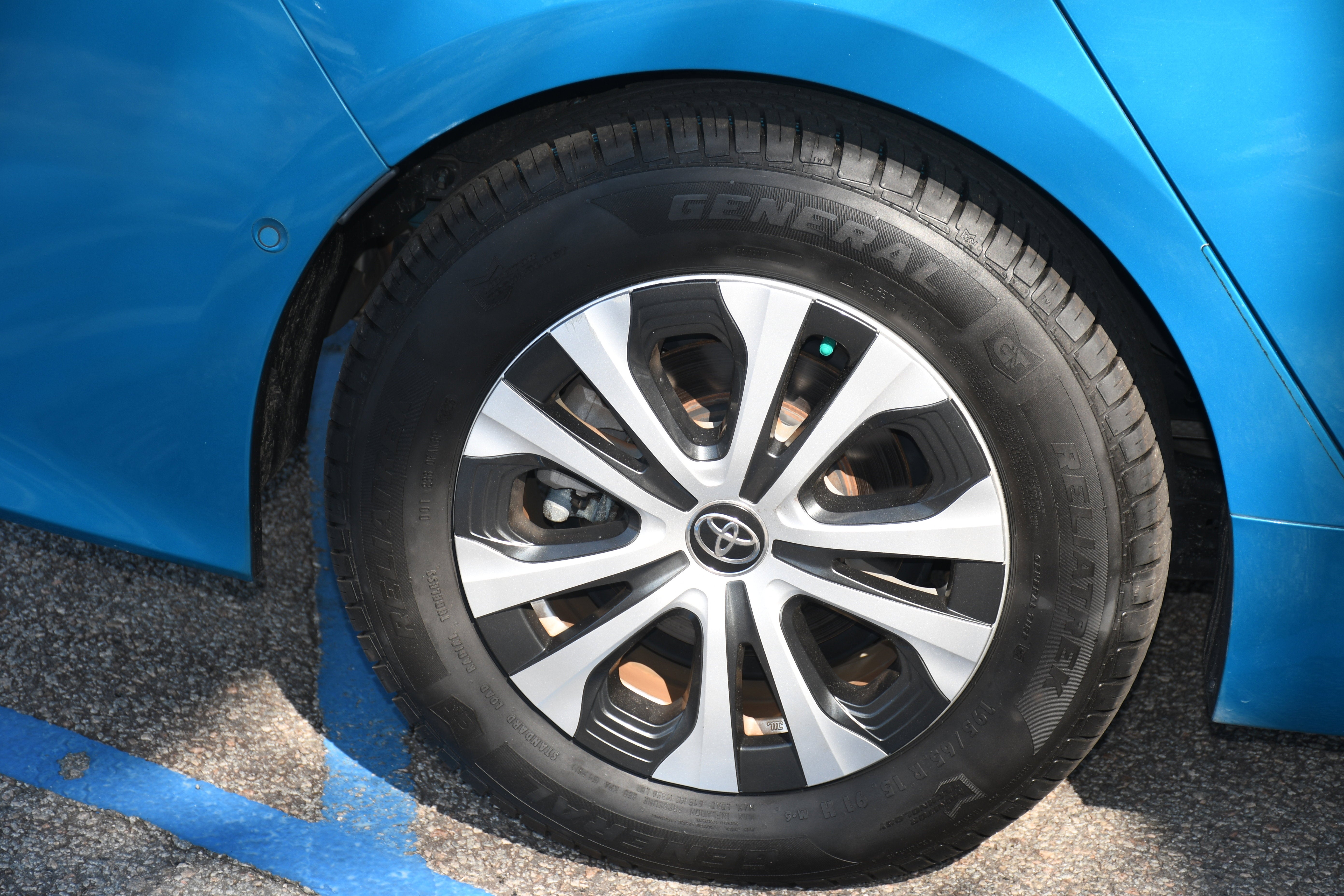 2021 Toyota Prius Prime LE