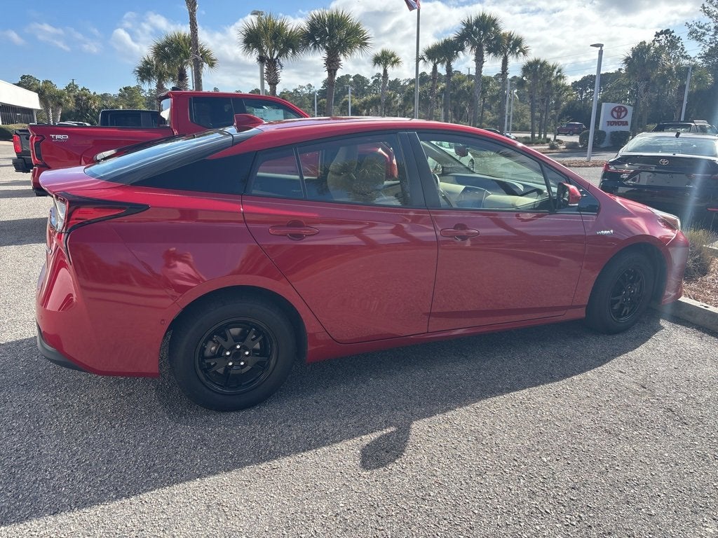 2020 Toyota Prius LE