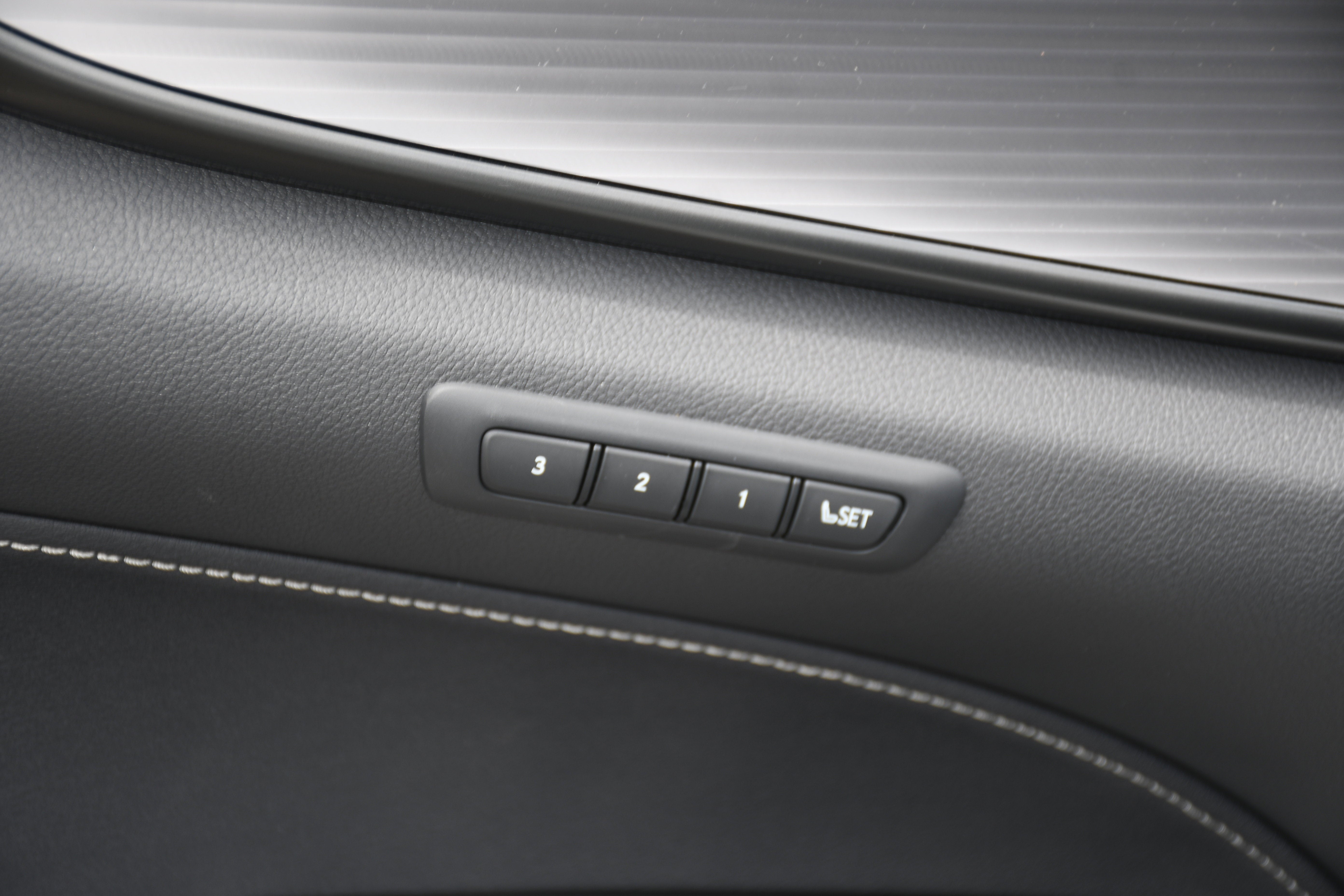 2023 Lexus NX NX 450h+ F SPORT Handling