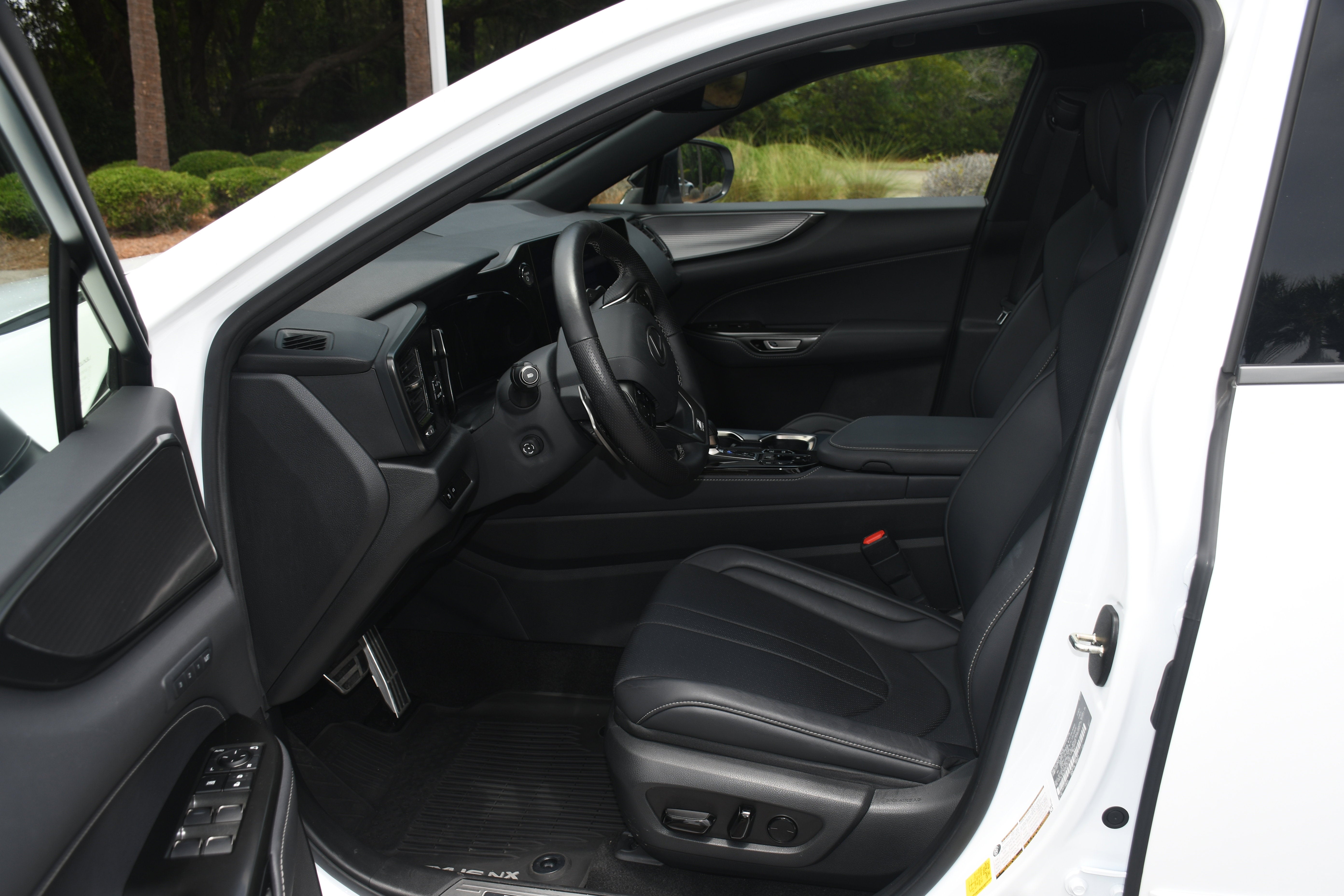 2023 Lexus NX NX 450h+ F SPORT Handling