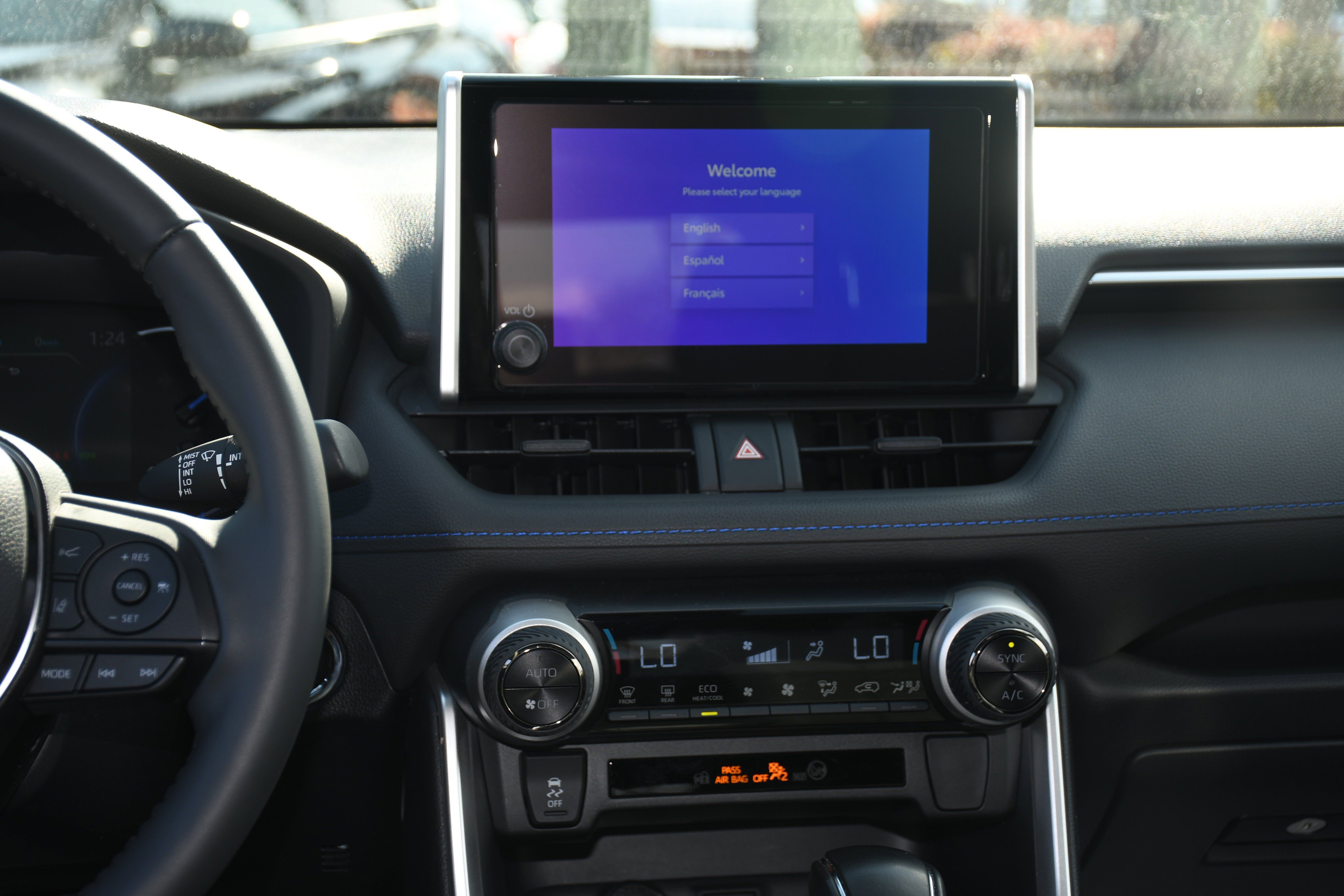 2025 Toyota RAV4 Hybrid SE