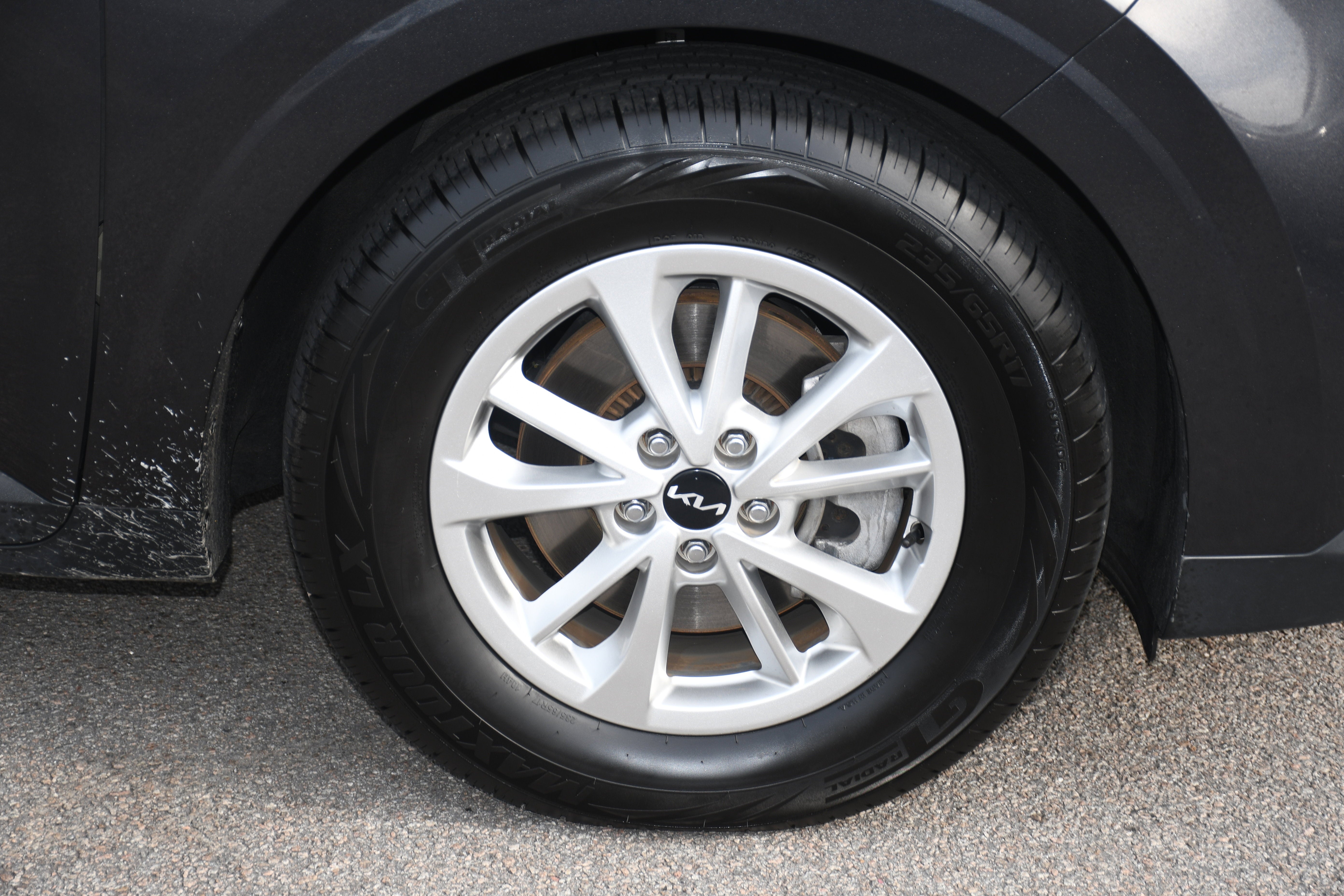 2023 Kia Carnival LX