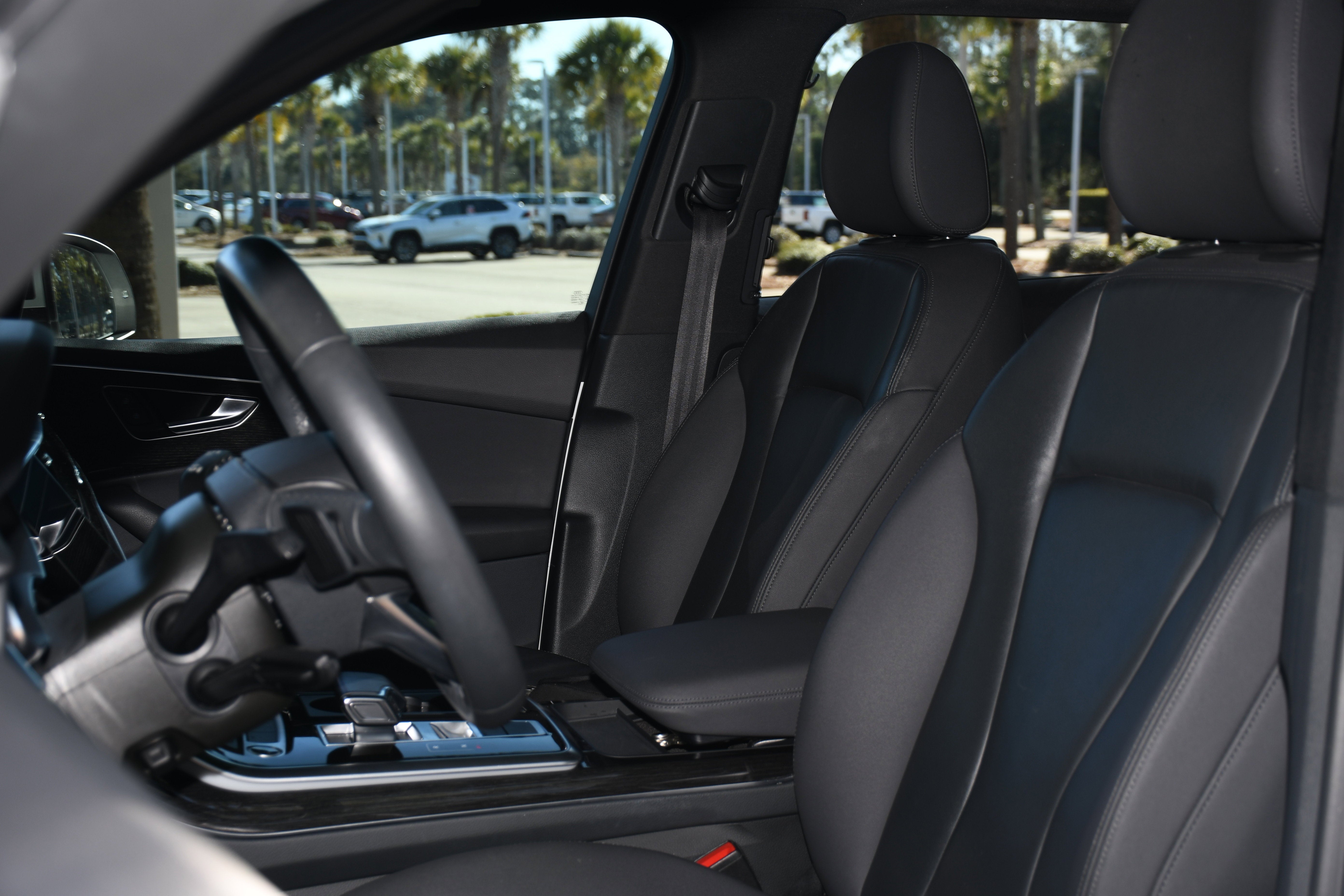 2021 Audi Q7 Premium Plus