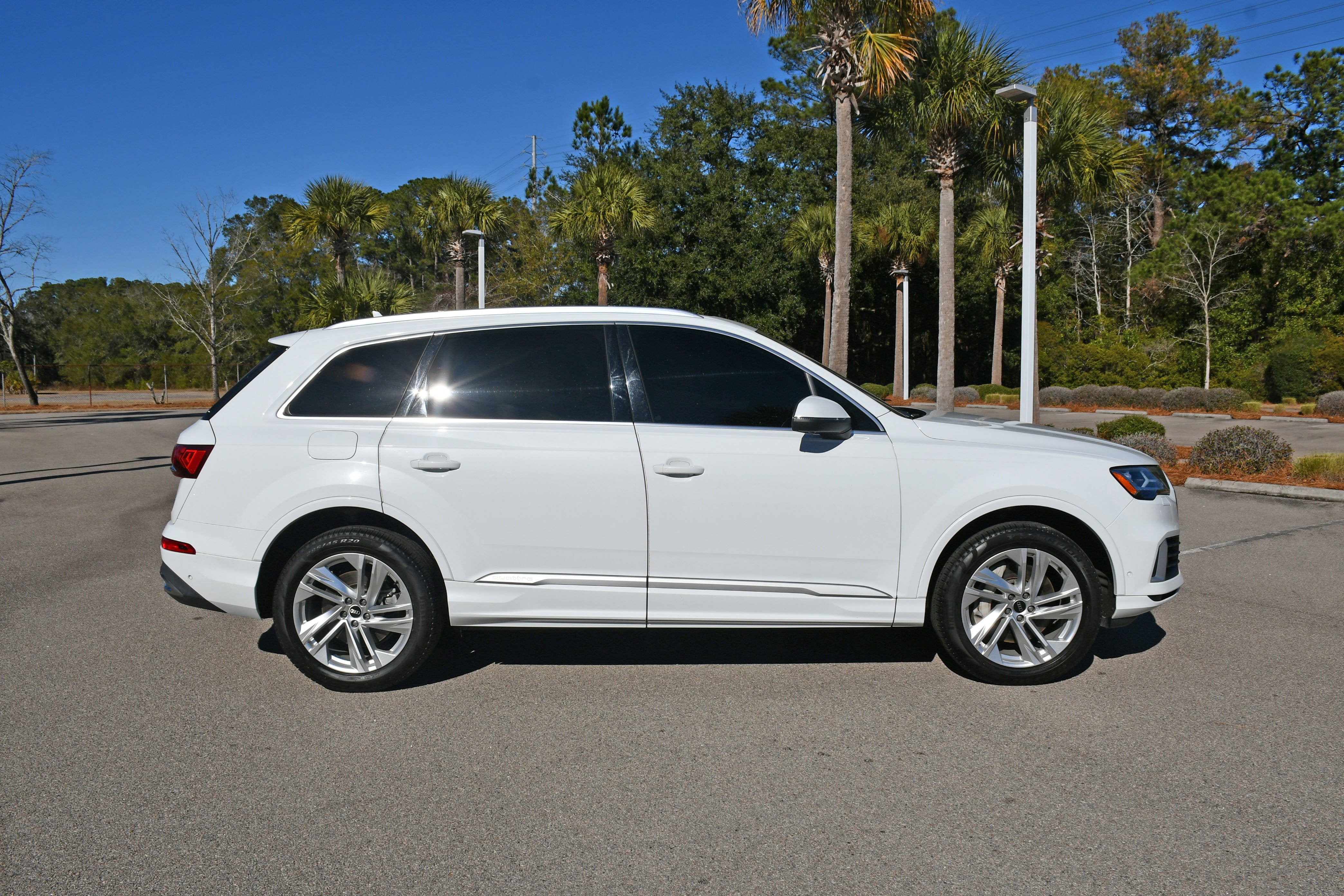 2021 Audi Q7 Premium Plus