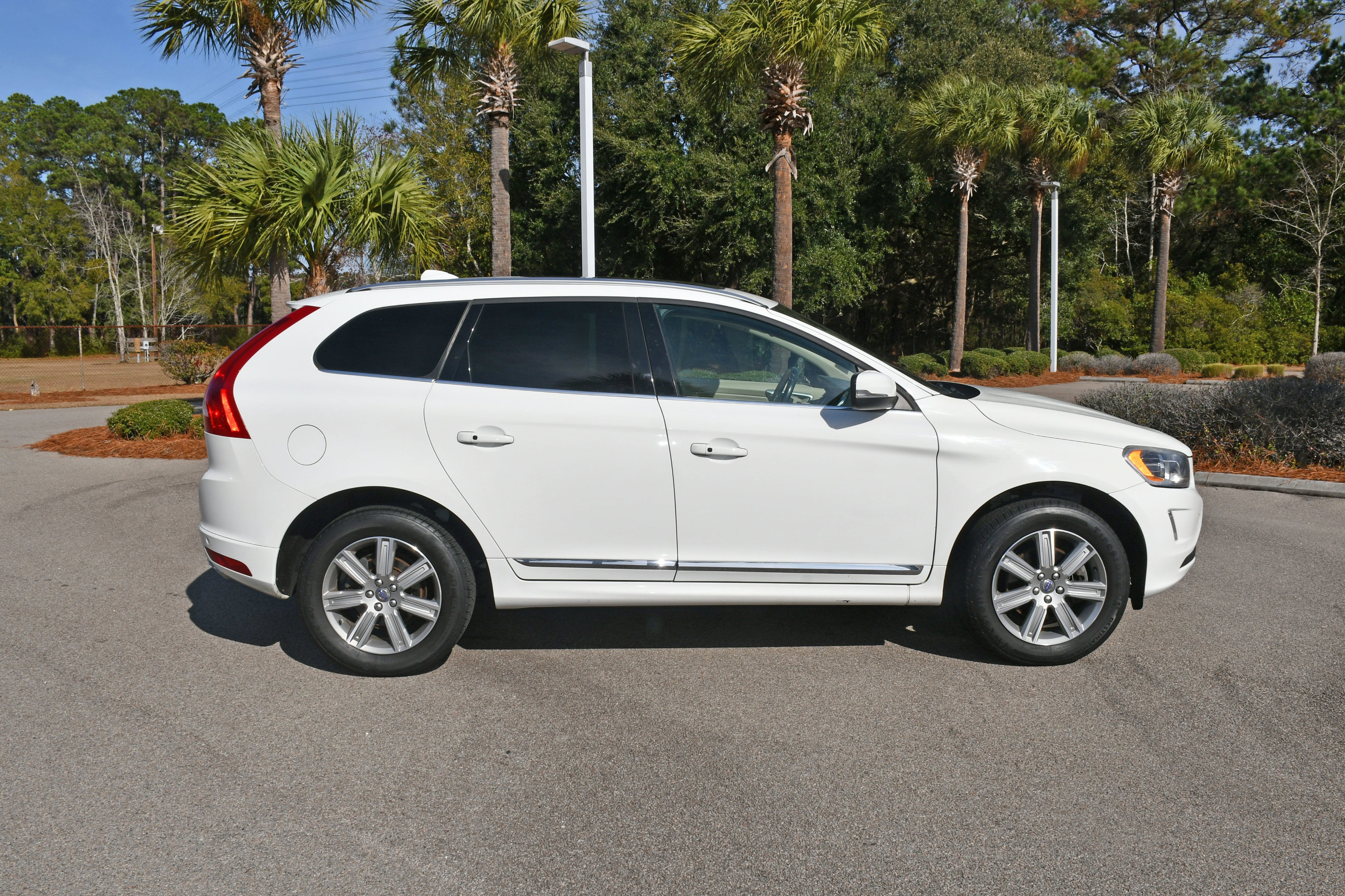 2016 Volvo XC60 T6