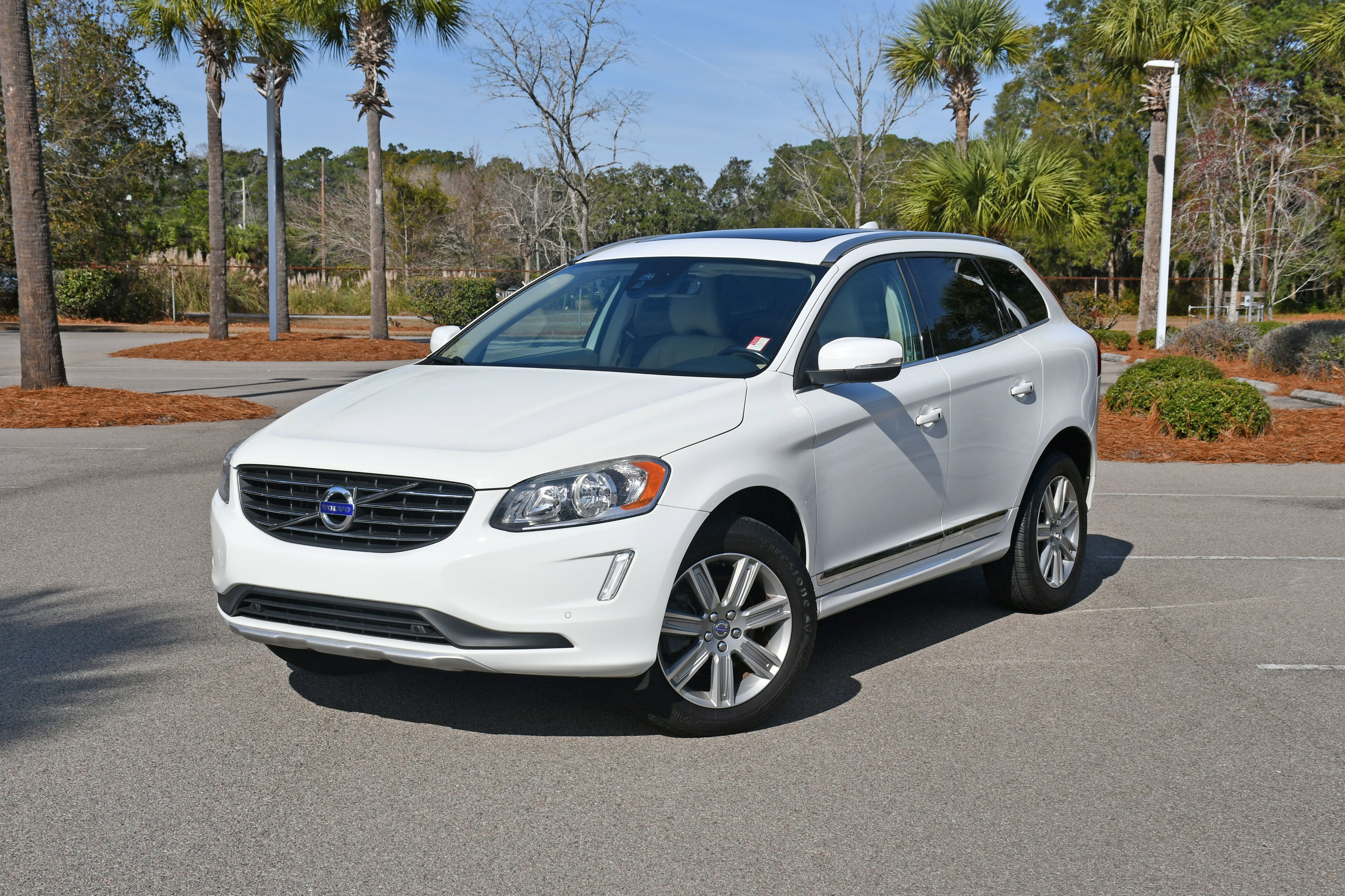 2016 Volvo XC60 T6