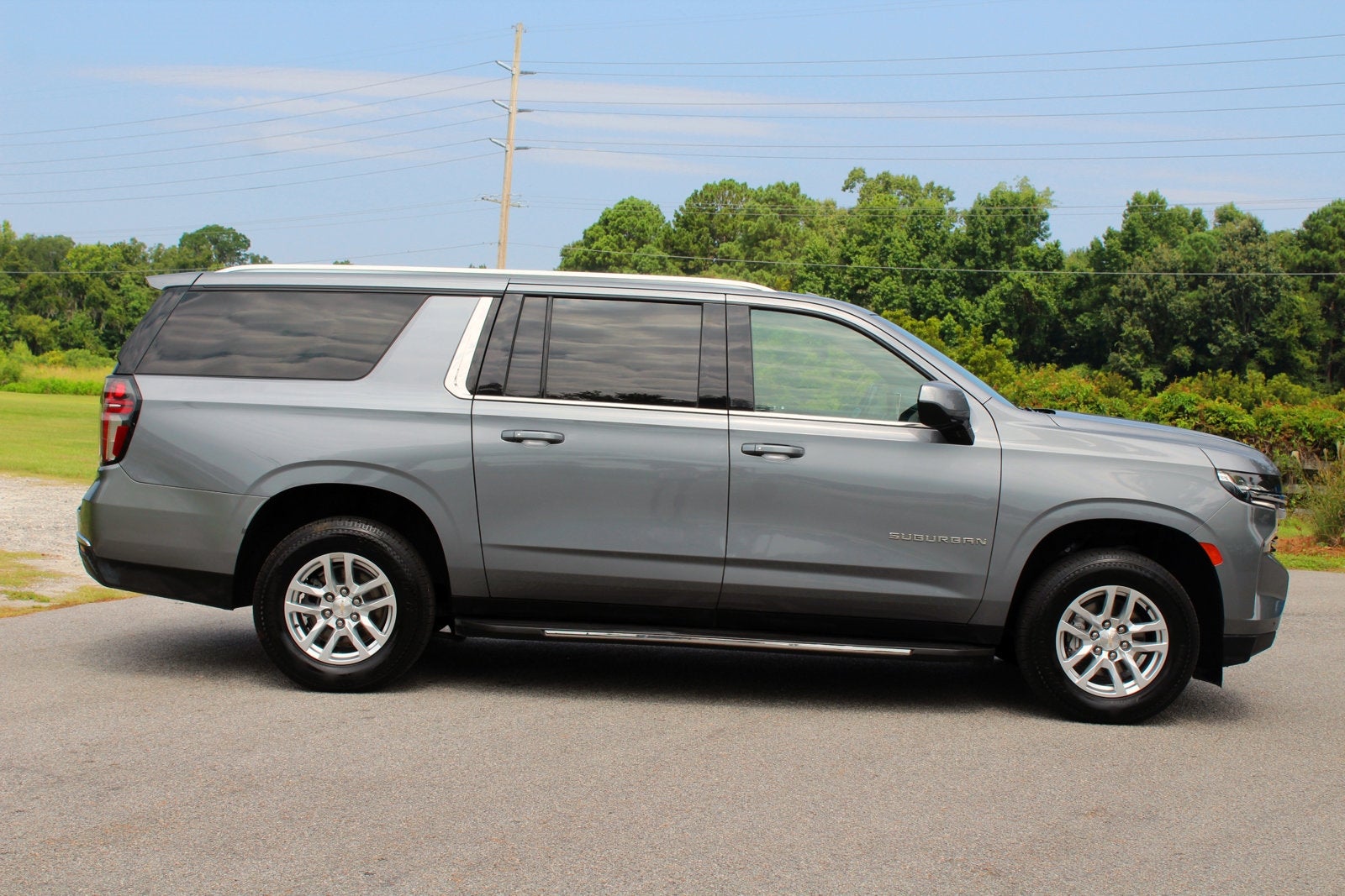 2022 Chevrolet Suburban LT