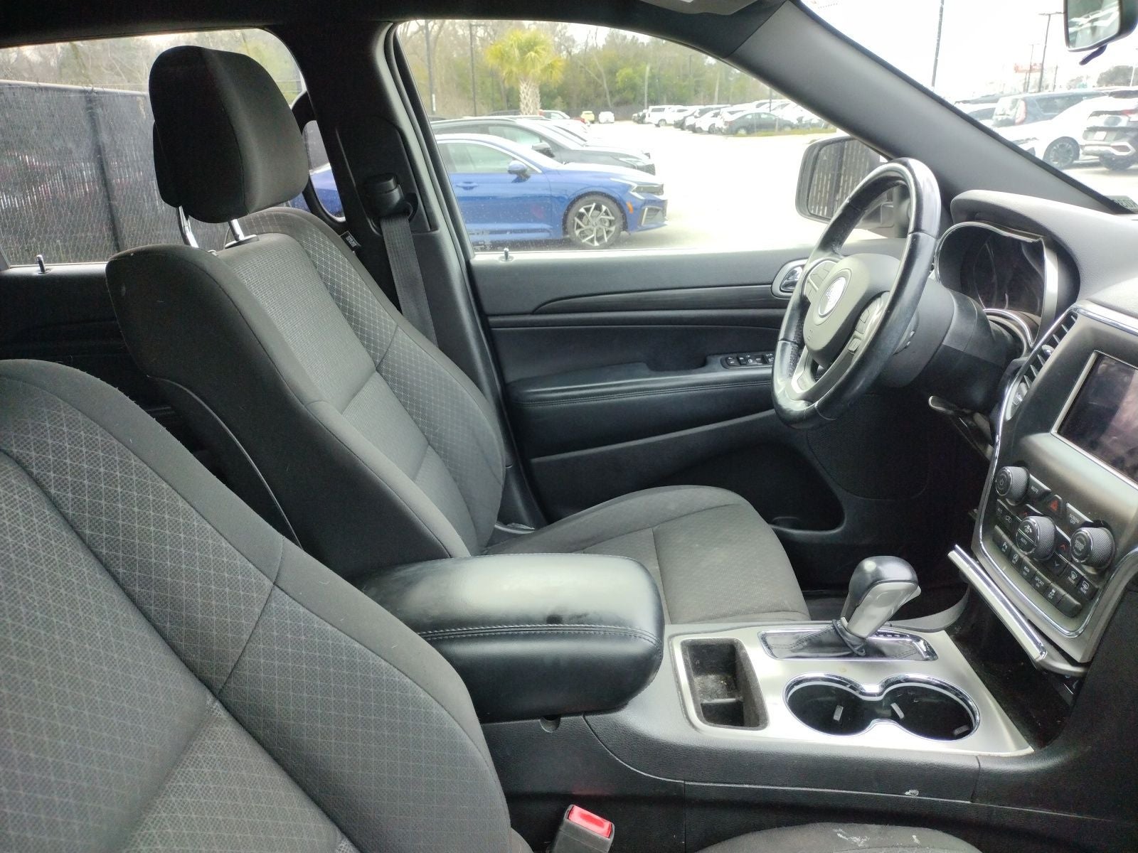 2020 Jeep Grand Cherokee Laredo E