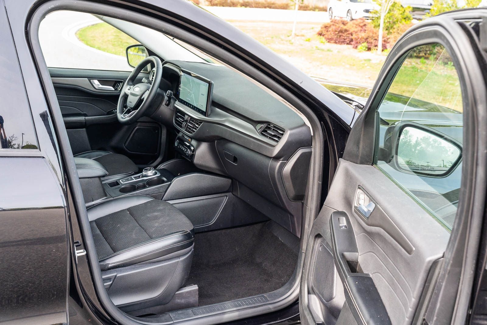 2024 Ford Escape Plug-In Hybrid Base