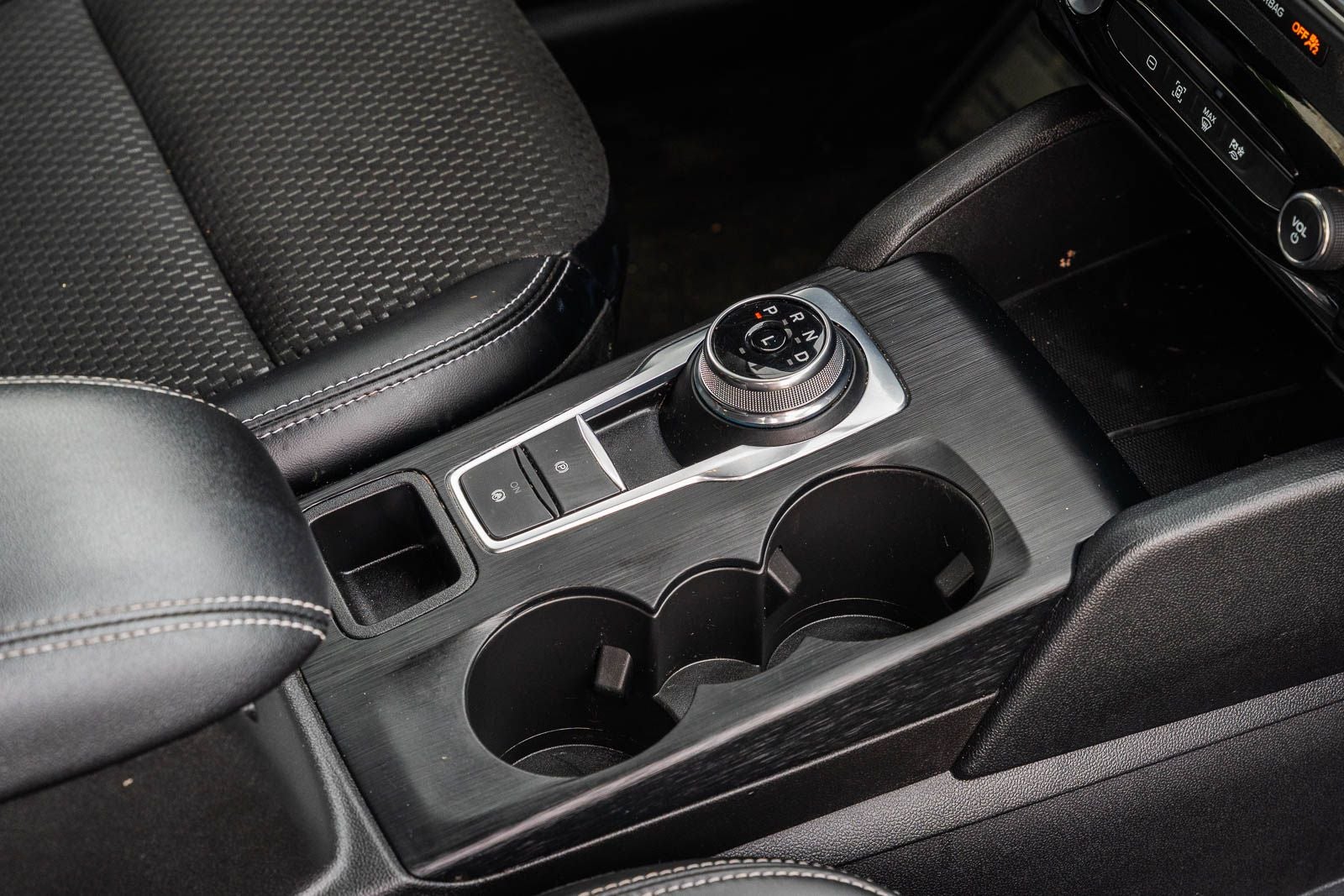 2024 Ford Escape Plug-In Hybrid Base