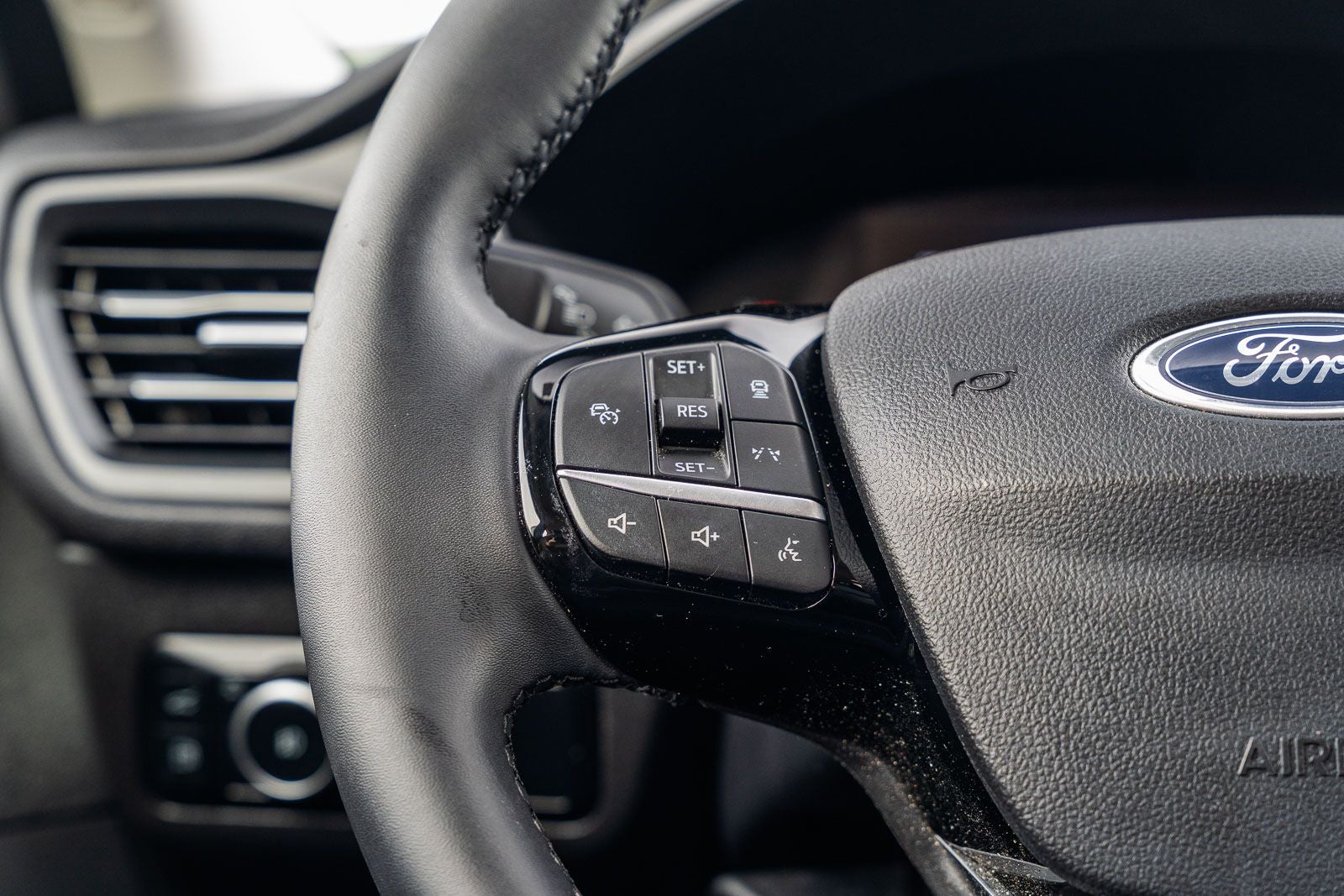 2024 Ford Escape Plug-In Hybrid Base