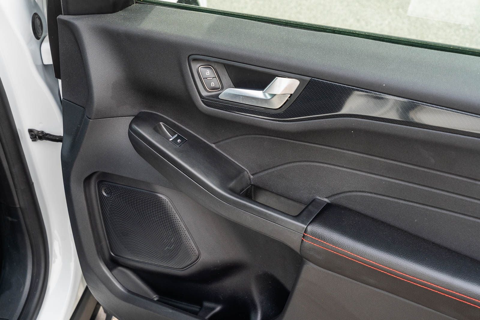2023 Ford Escape Hybrid ST-Line Select