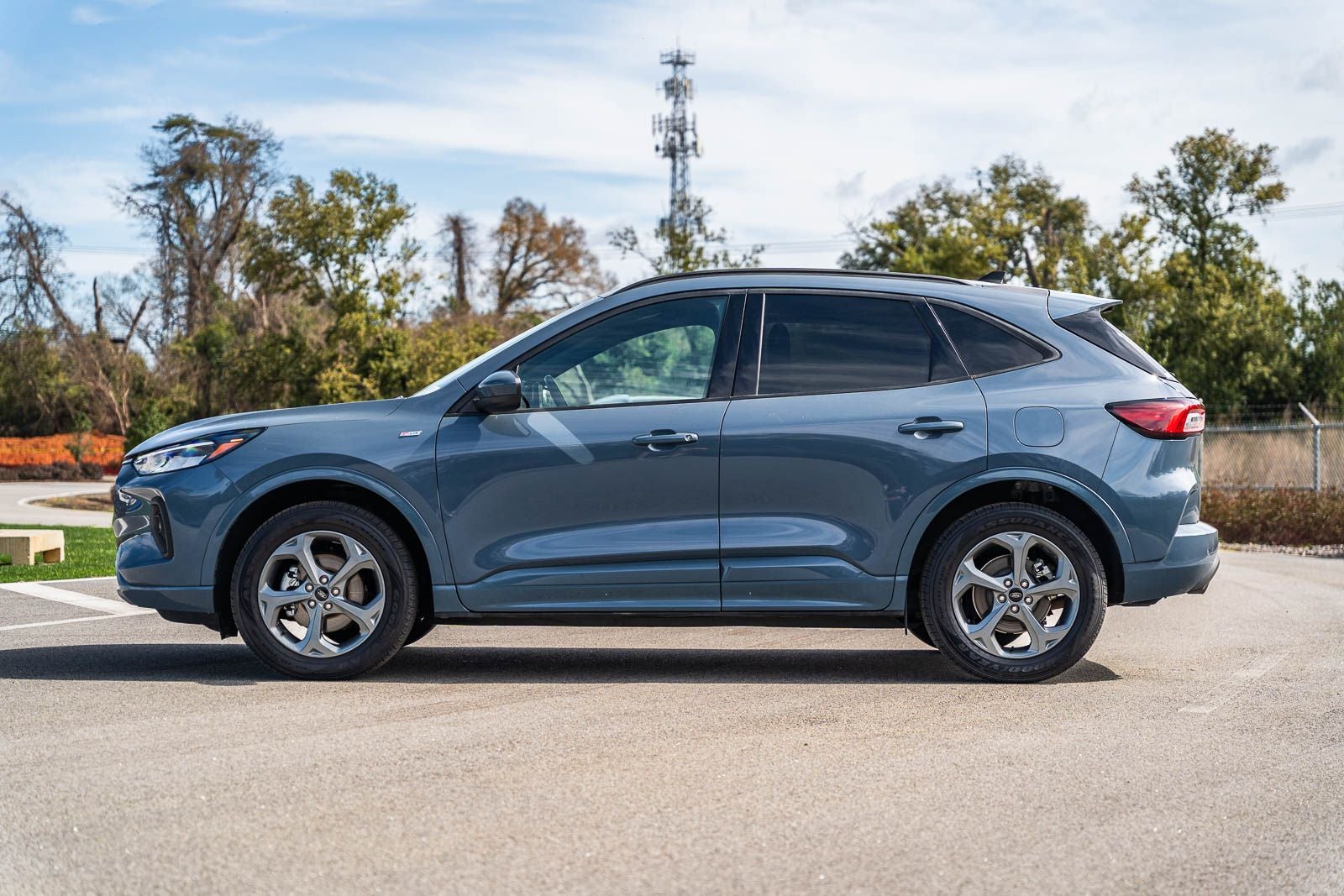 2024 Ford Escape Hybrid ST-Line Select