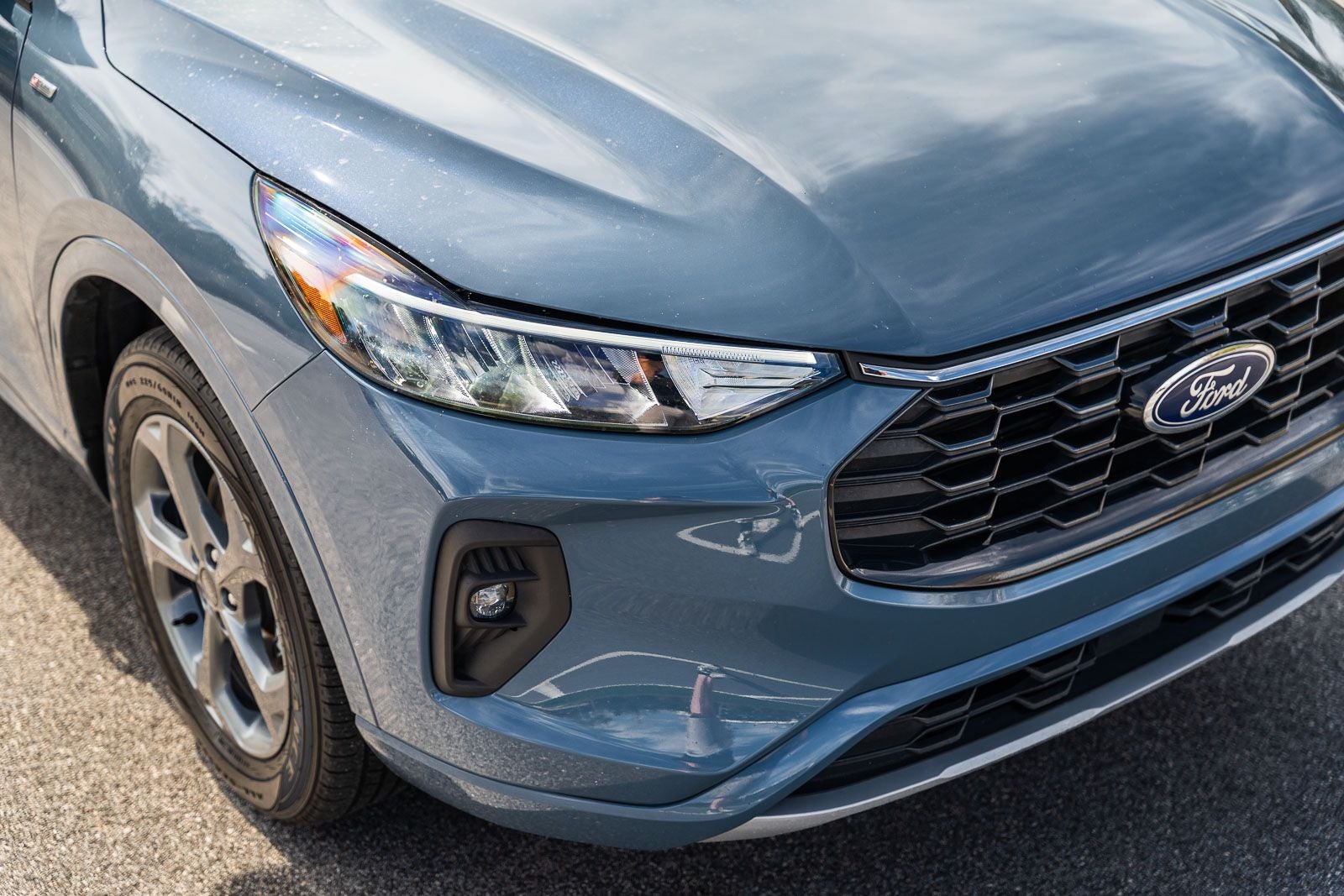 2024 Ford Escape Hybrid ST-Line Select